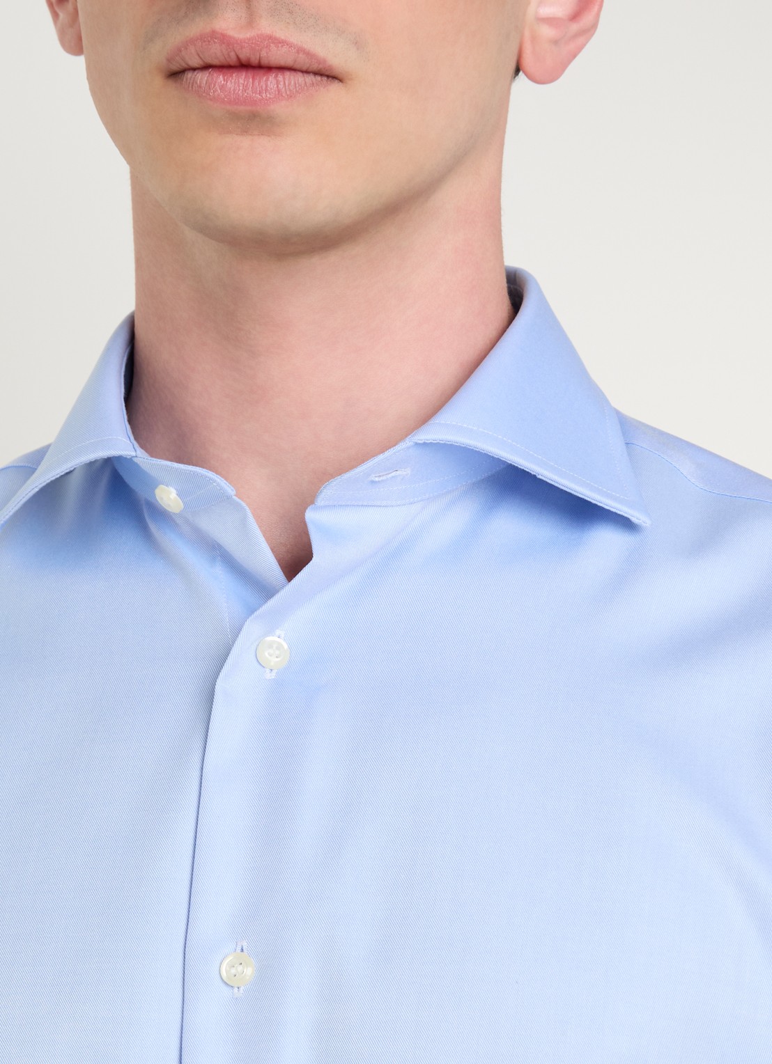 Boggi Milano Slim fit overhemd met cut away kraag - detail 3 lichtblauw