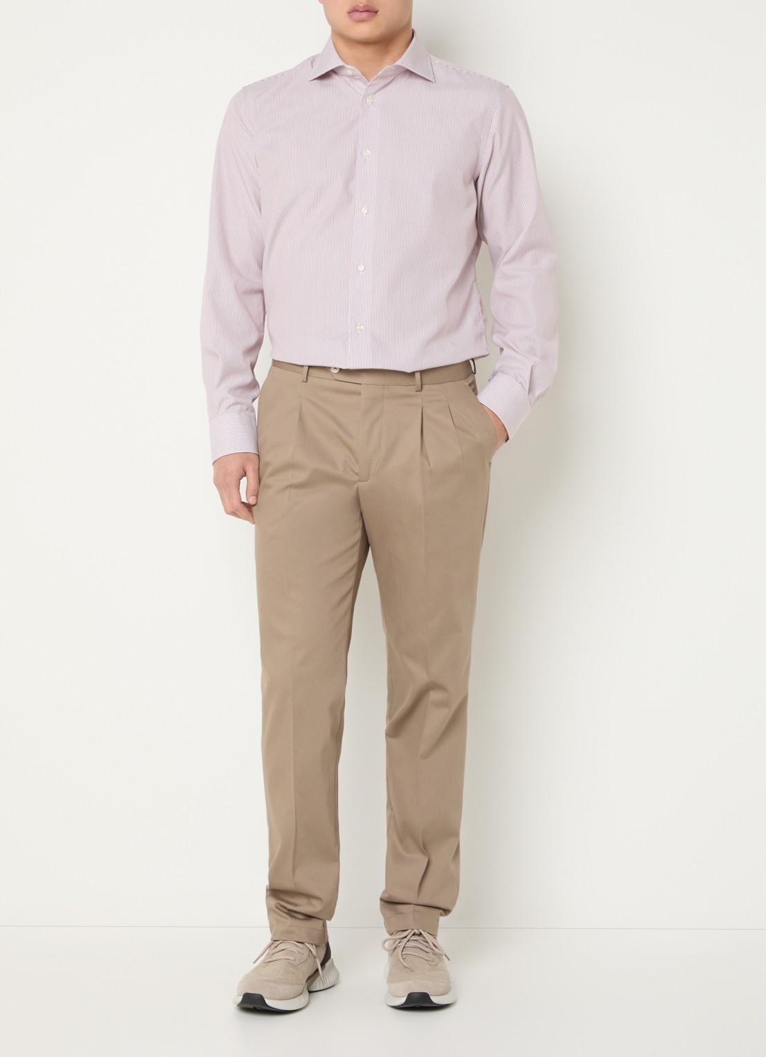 Boggi Milano Slim fit overhemd met cut away kraag - voorkant 2 bordeauxrood