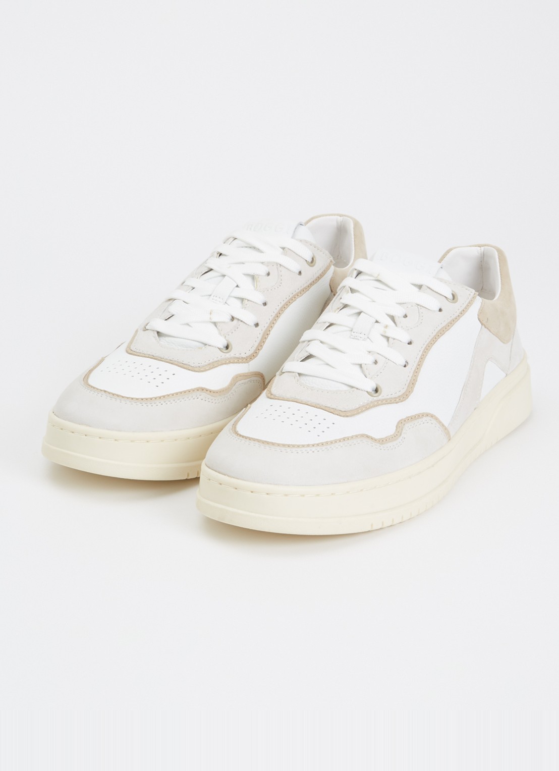 Boggi Milano Sneaker van leer met suède details - detail 2 beige