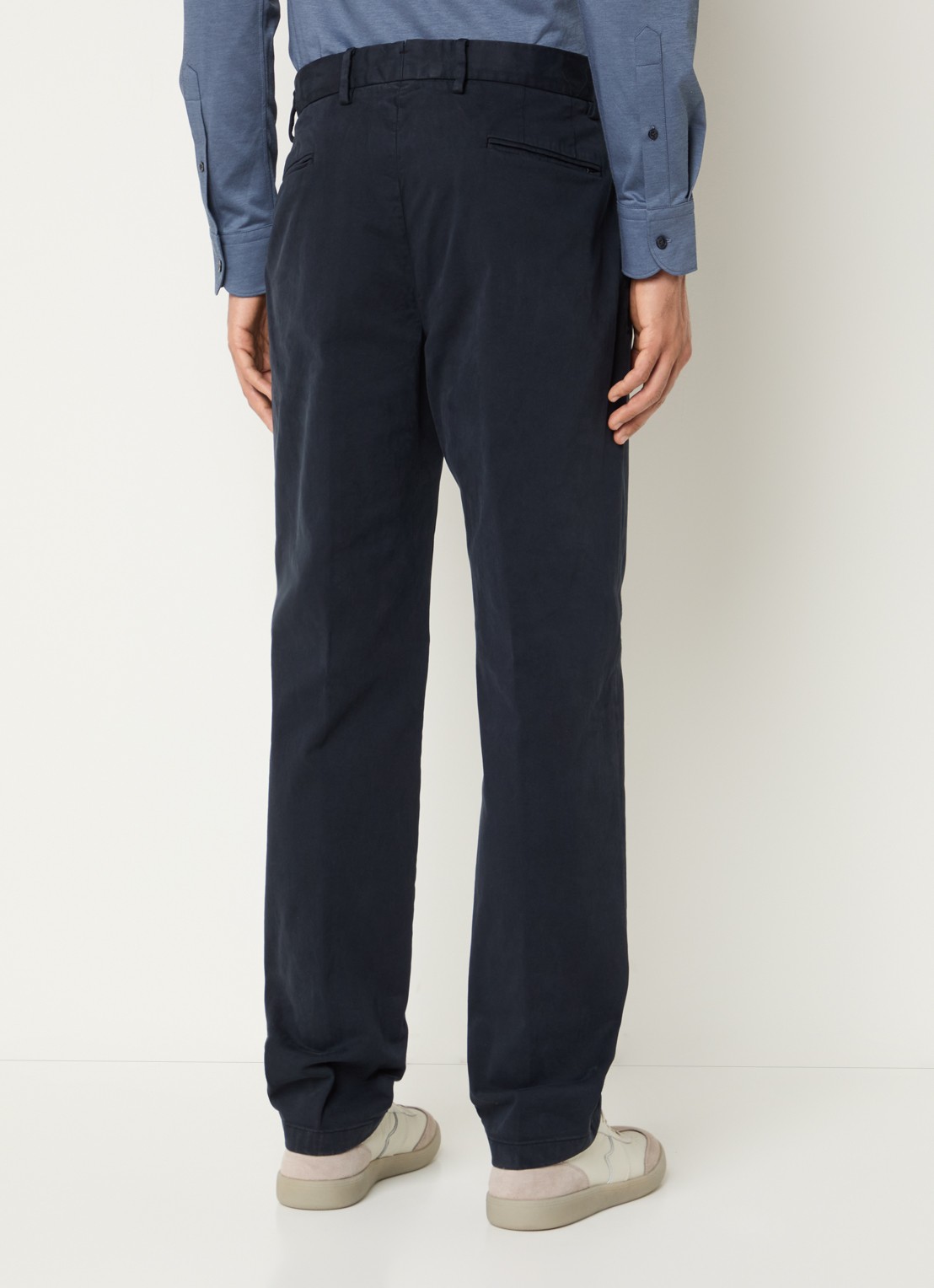 Boggi Milano Straight fit chino met steekzakken - achterkant donkerblauw