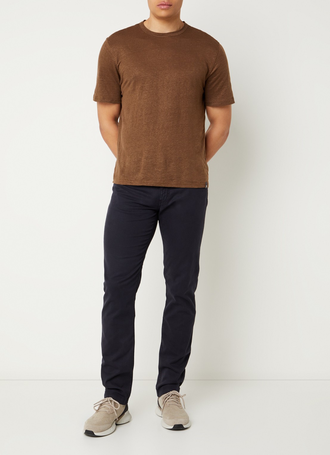Boggi Milano Straight fit chino met steekzakken - voorkant 5 donkerblauw