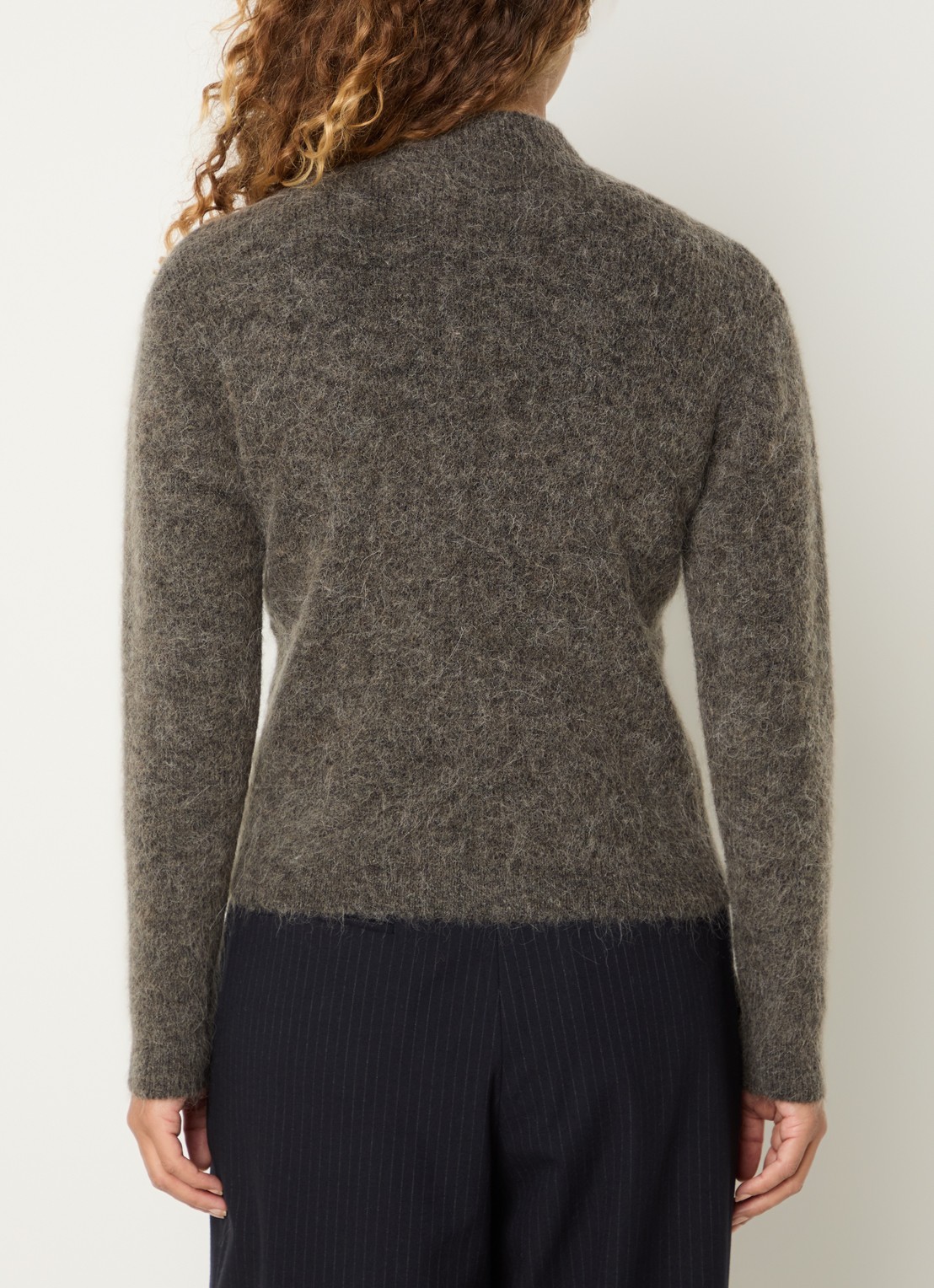 Boii Studios Milla fijngebreid vest in wolblend - achterkant 2 donkergrijs