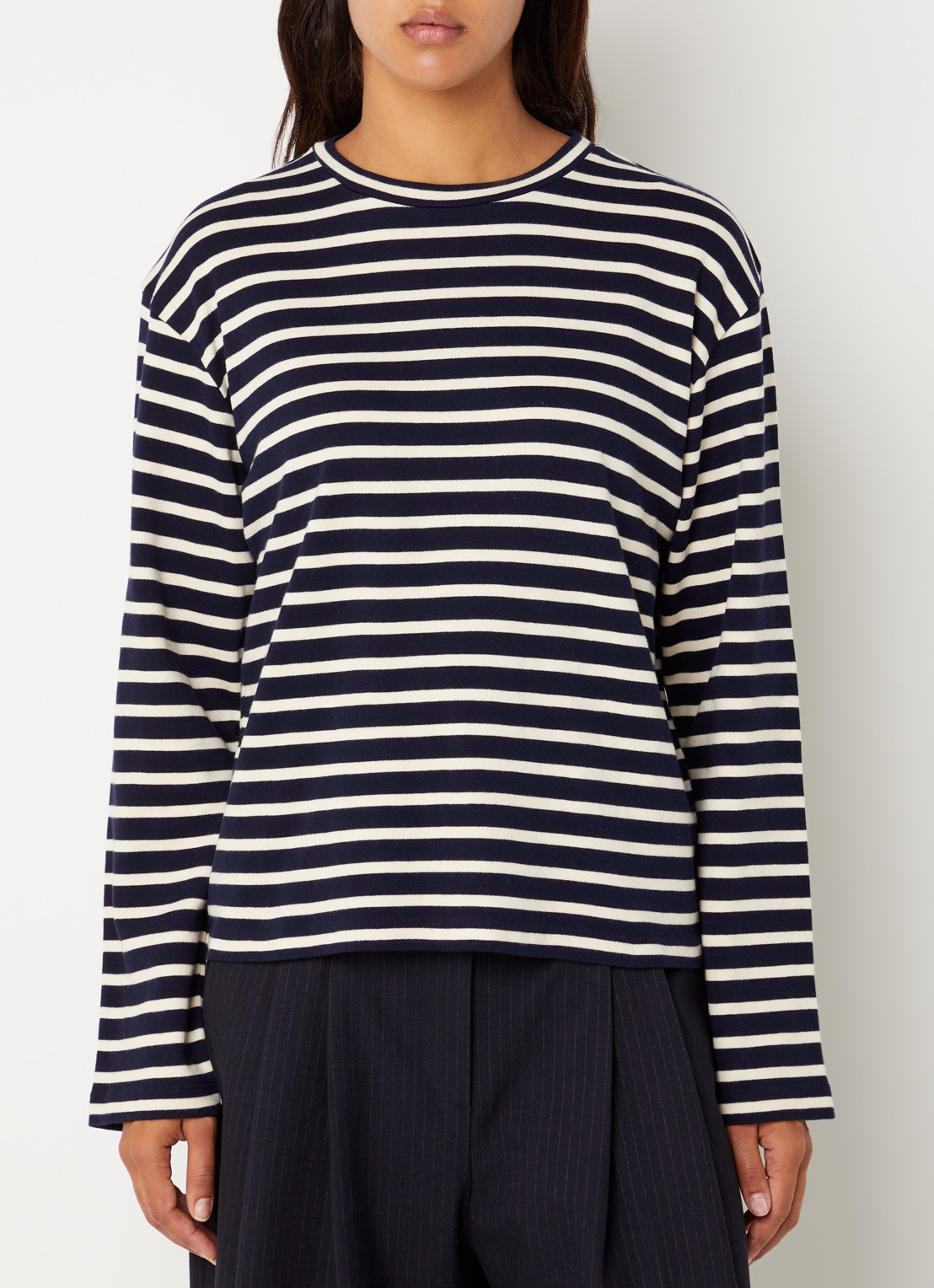 Boii Studios Nete longsleeve met print - detail 3 donkerblauw