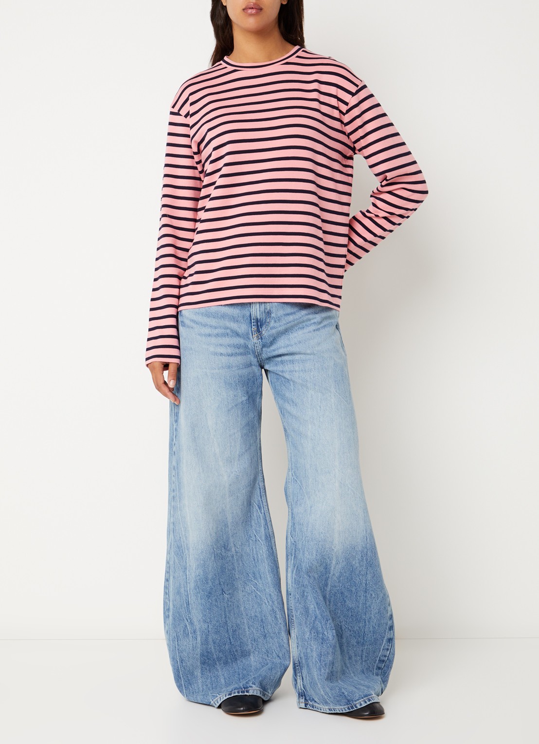 Boii Studios Nete longsleeve met print - voorkant 4 roze
