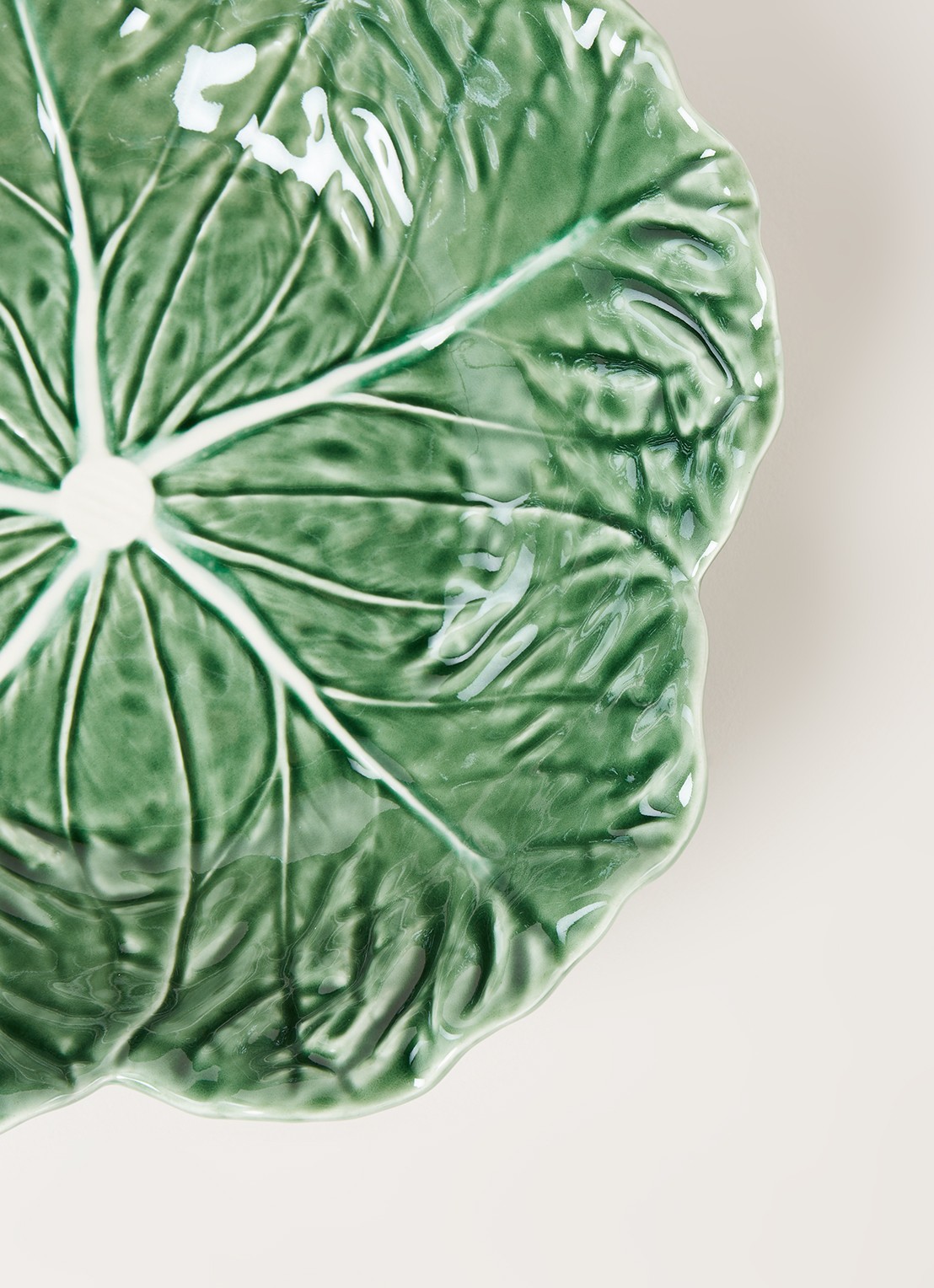 Bordallo Pinheiro Cabbage saladeschaal 29 cm - detail 3 groen