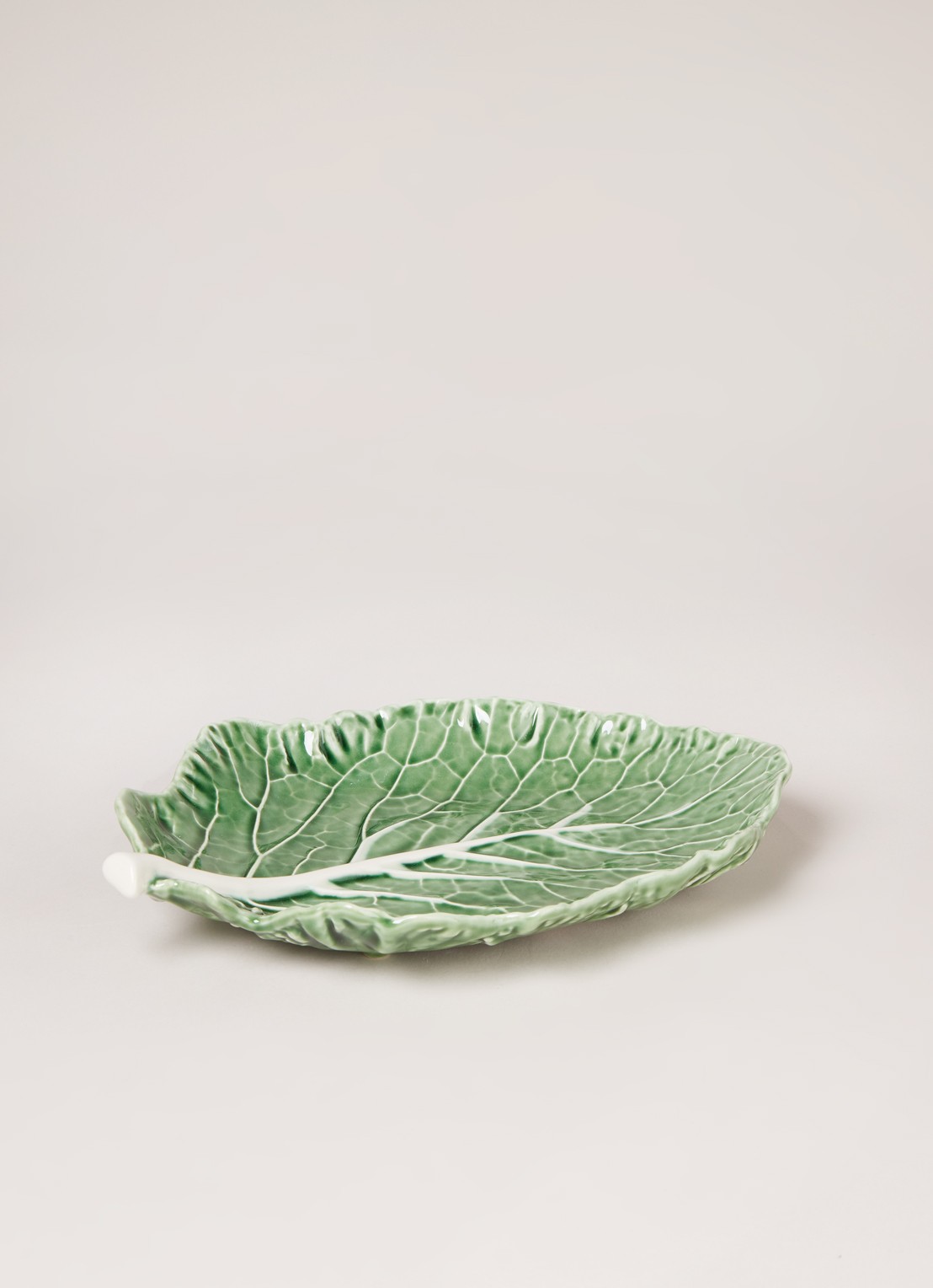 Bordallo Pinheiro Cabbage serveerschaal 28 cm - voorkant 3 groen