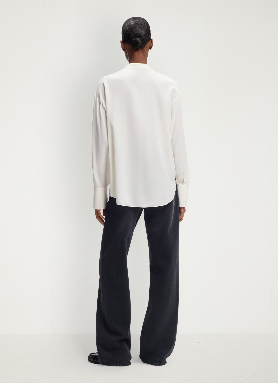 BOSS Blouse van zijde met ronde hals - achterkant 4 creme