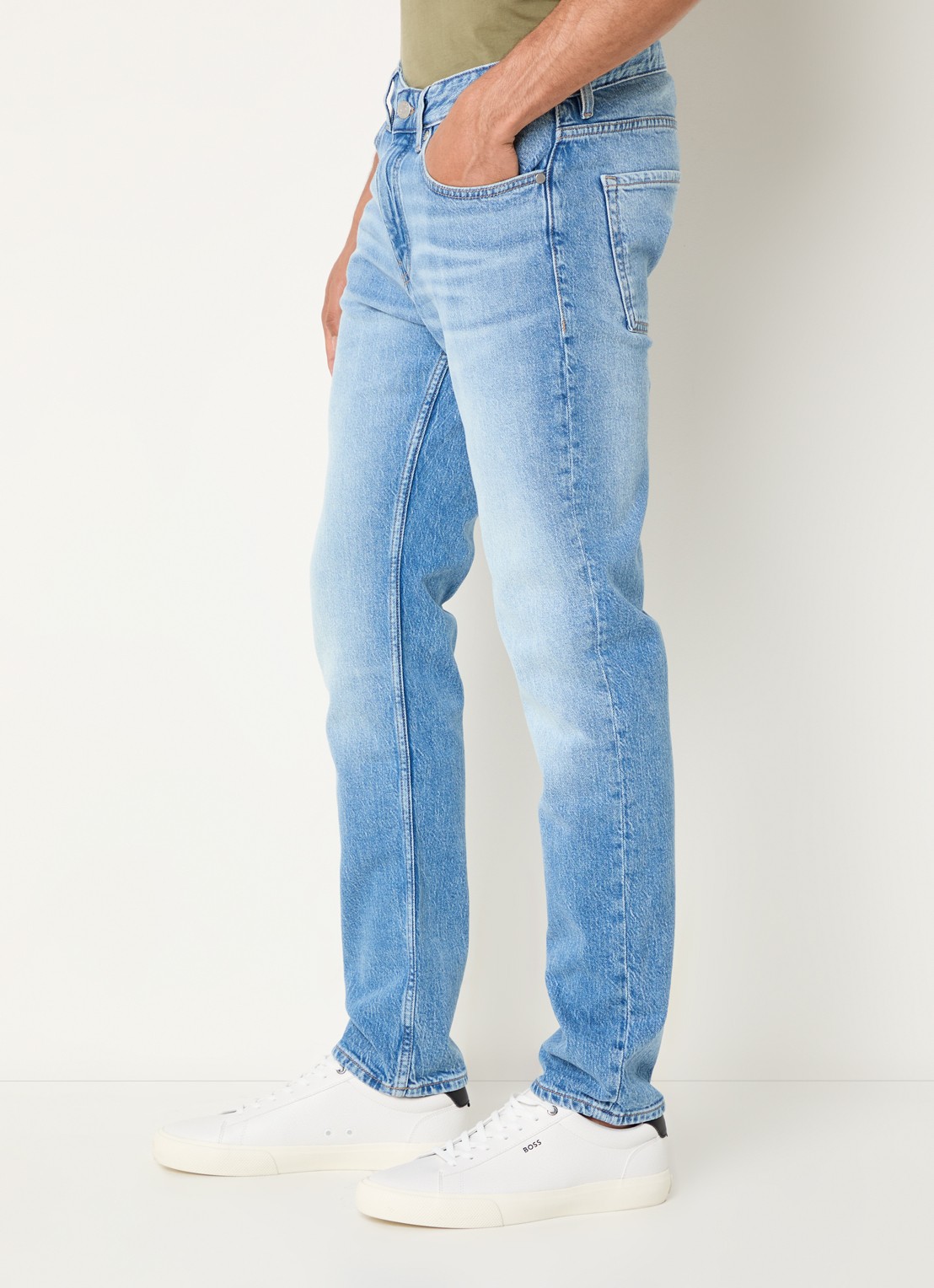 BOSS C-Delaware slim fit jeans met lichte wassing - detail 5 indigo