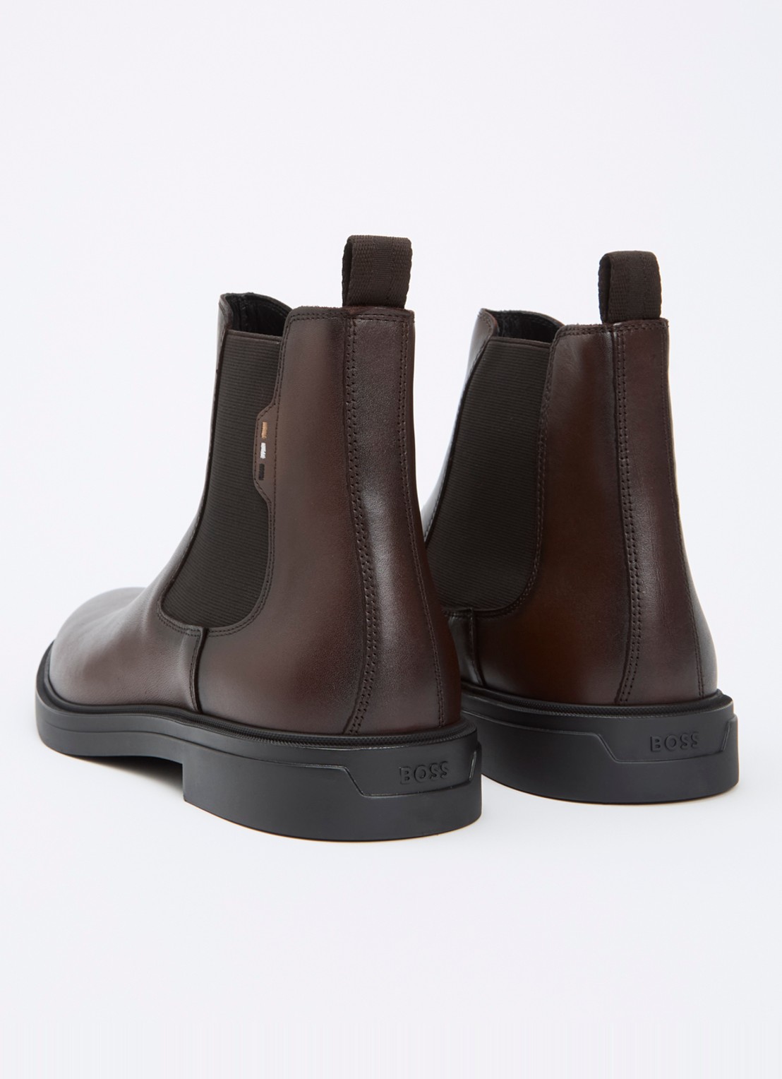 BOSS Calev chelsea boot van leer - achterkant 3 donkerbruin