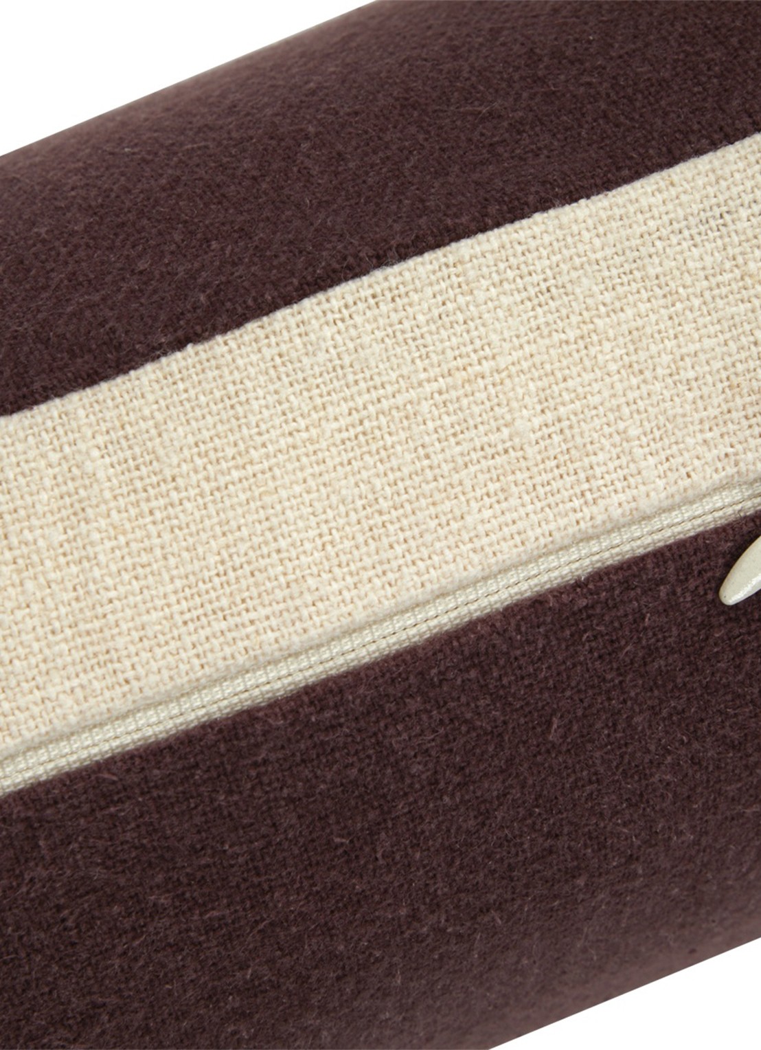 BOSS Clayton sierkussenhoes van linnen 31 x 55 cm - detail 2 donkerbruin