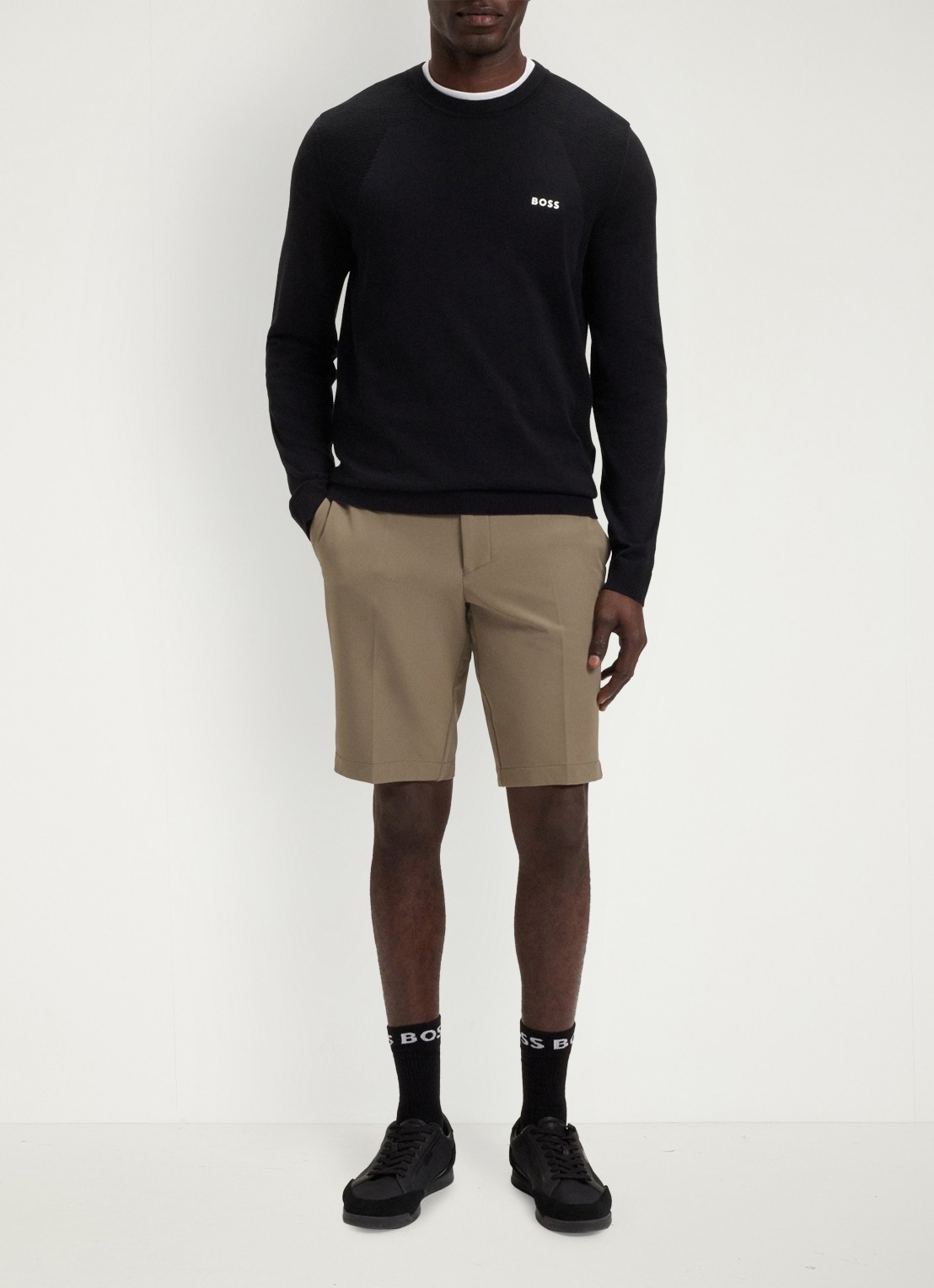 BOSS Commuter loose fit korte broek met steekzakken - voorkant 5 donkerbeige
