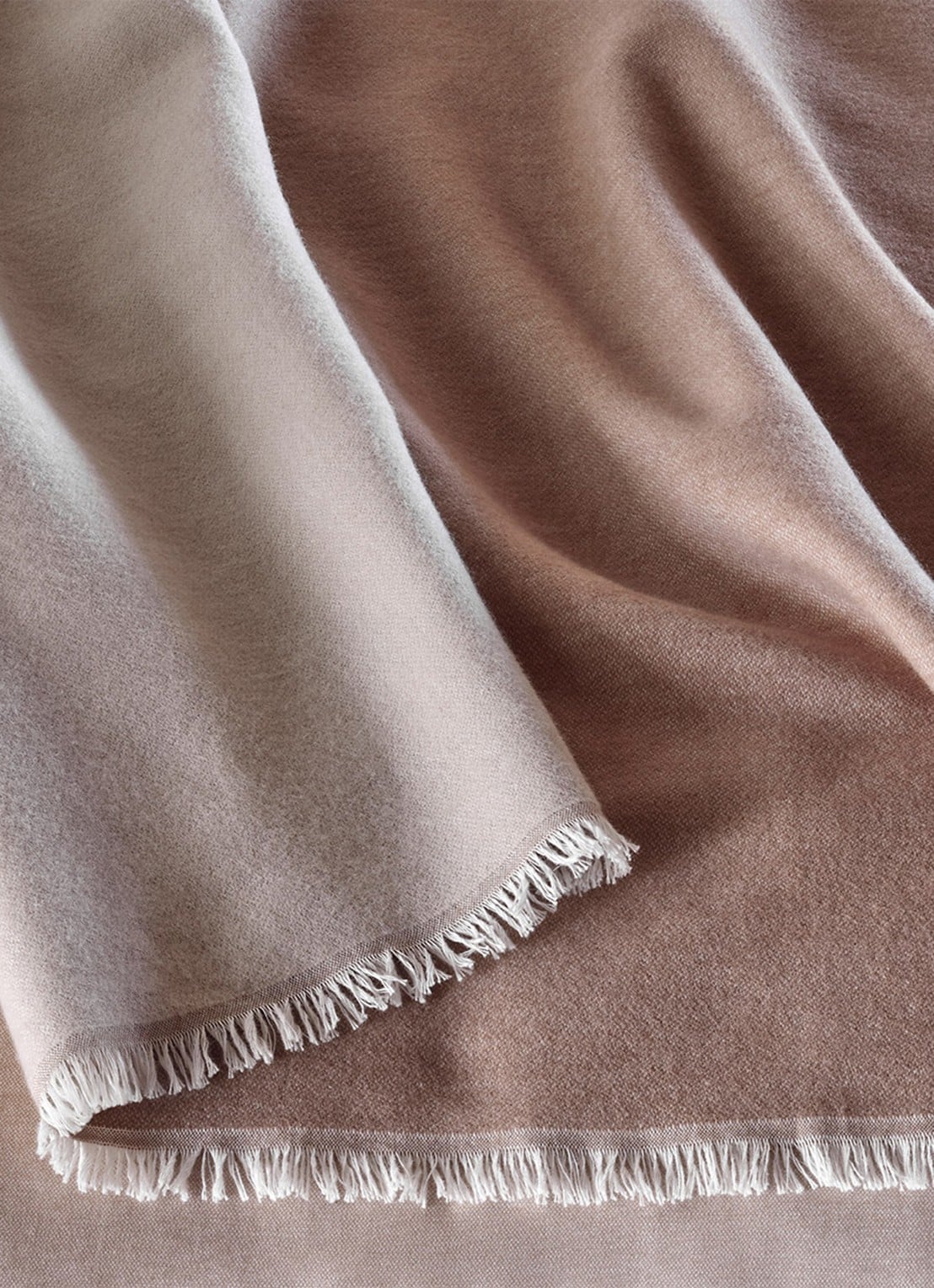 BOSS Cottage plaid 130 x 170 cm - detail 2 beige
