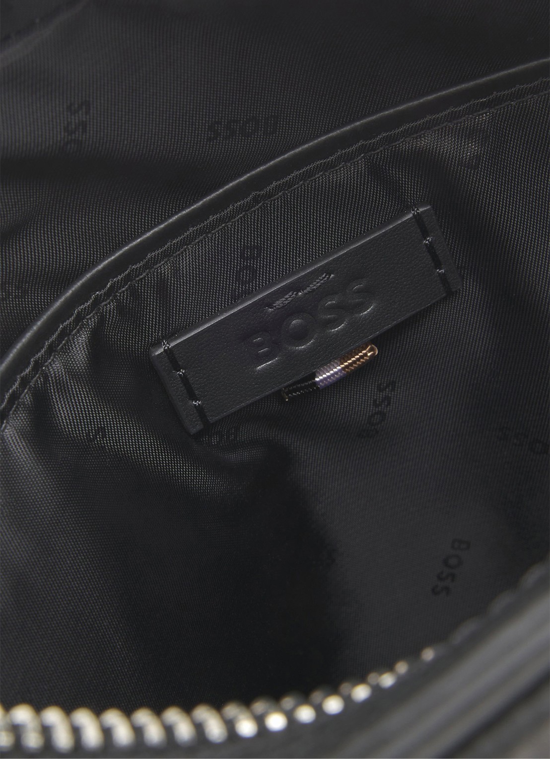 BOSS Crosstown crossbodytas van leer - detail 4 zwart