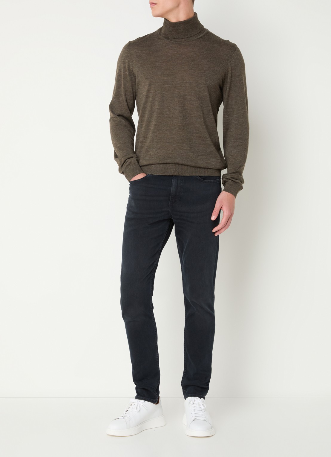 BOSS Delano slim fit jeans met gekleurde wassing - voorkant 4 zwart
