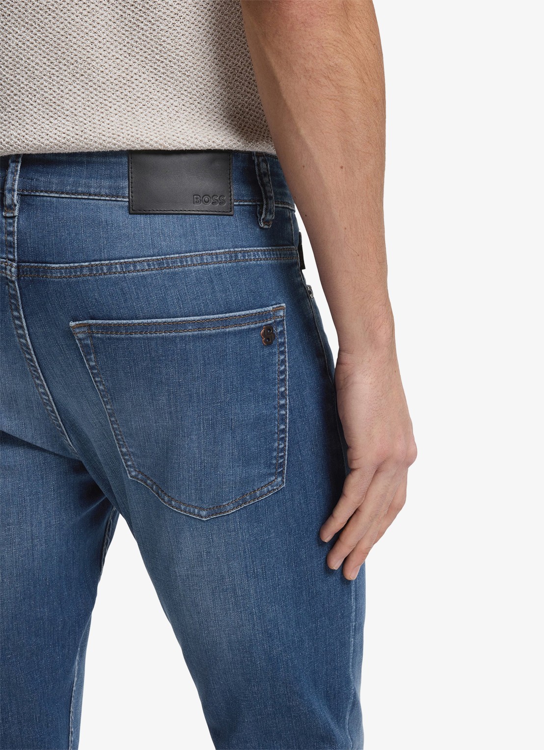 BOSS DELAWARE BO slim fit jeans met medium wassing - detail 3 medium blue-422 / blauw