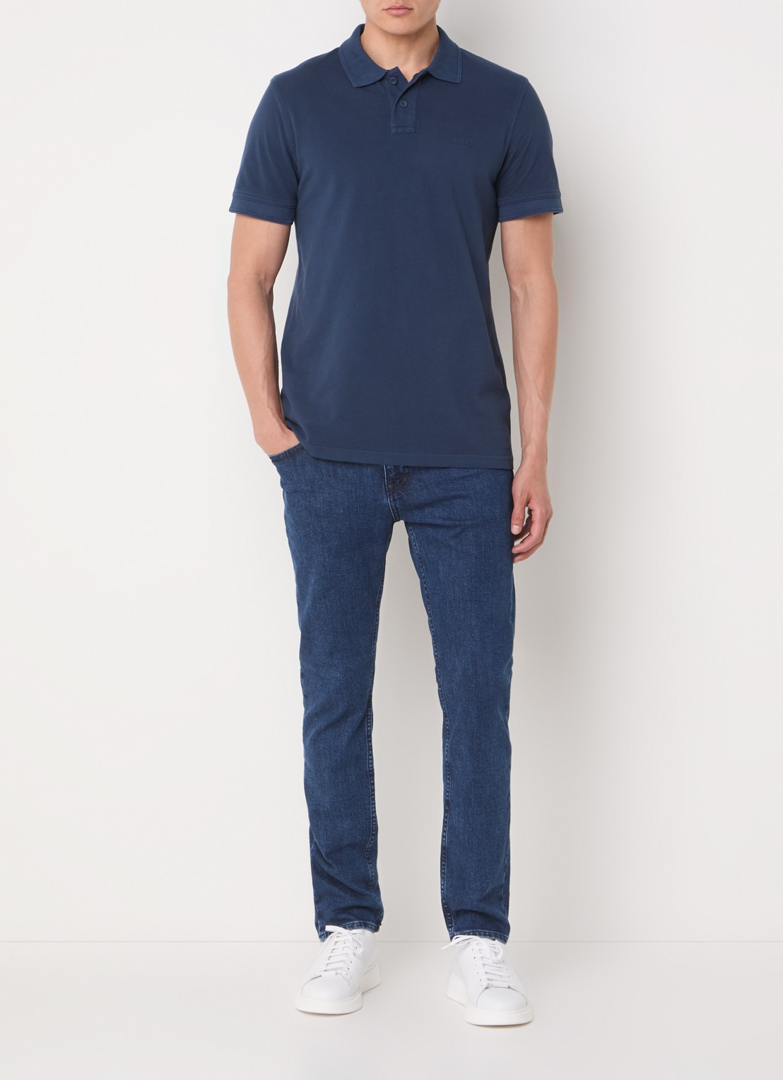 BOSS Delaware slim fit jeans met donkere wassing - voorkant 4 indigo