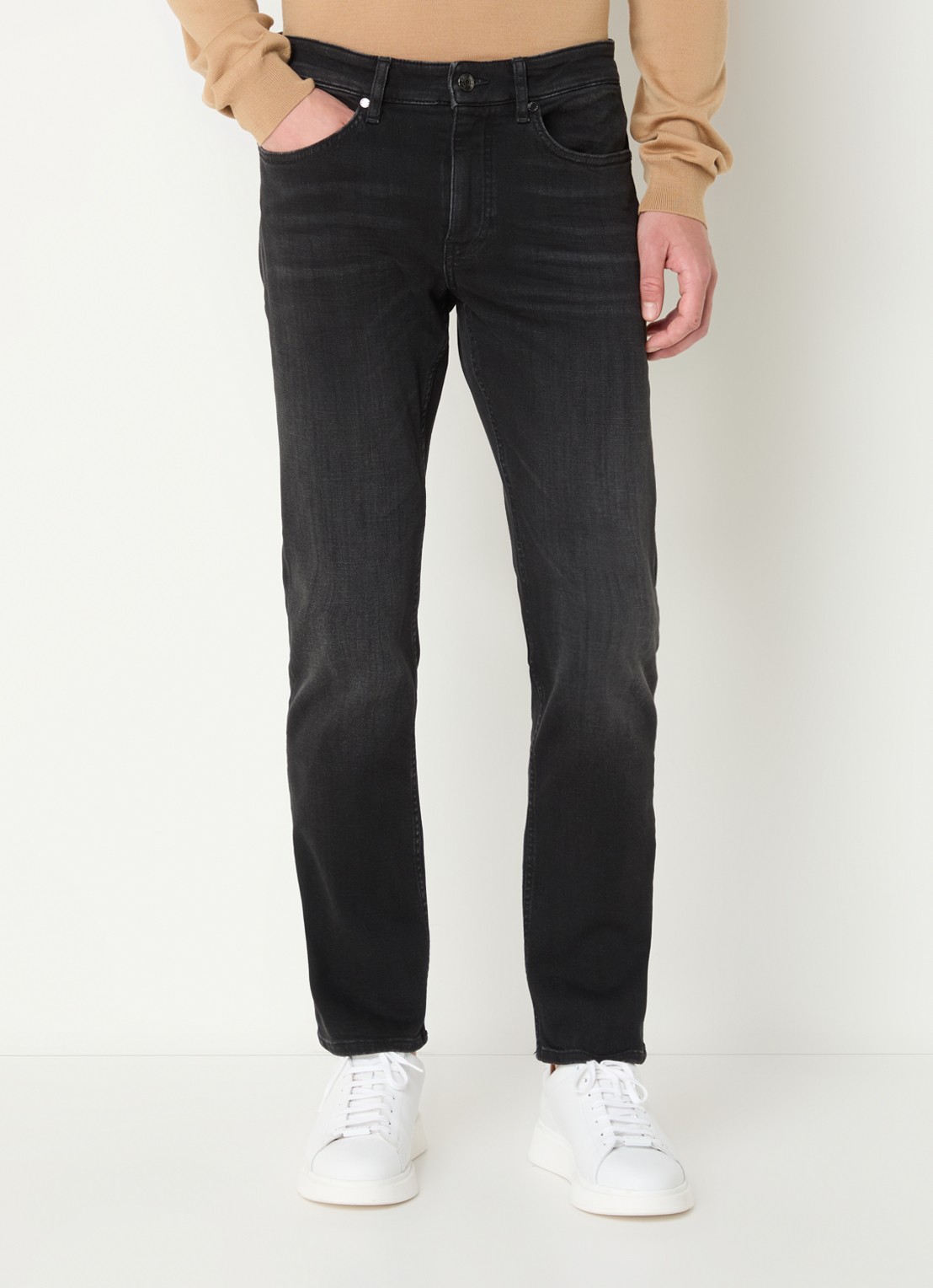BOSS Delaware slim fit jeans met gekleurde wassing - detail antraciet