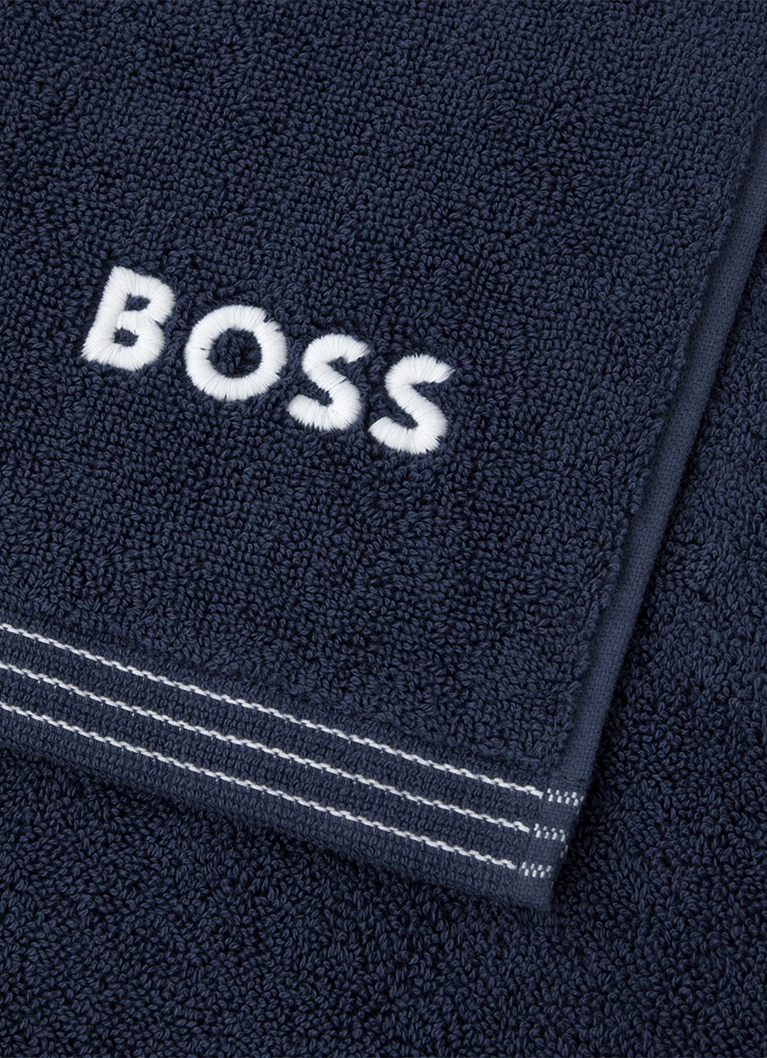 BOSS Edge badhanddoek - 70 x 140 cm - achterkant donkerblauw
