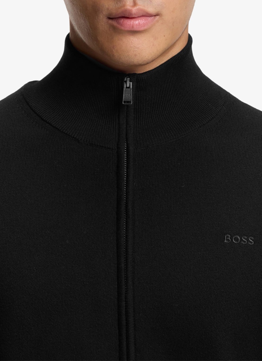 BOSS Fijngebreid vest met logo - detail 2 zwart