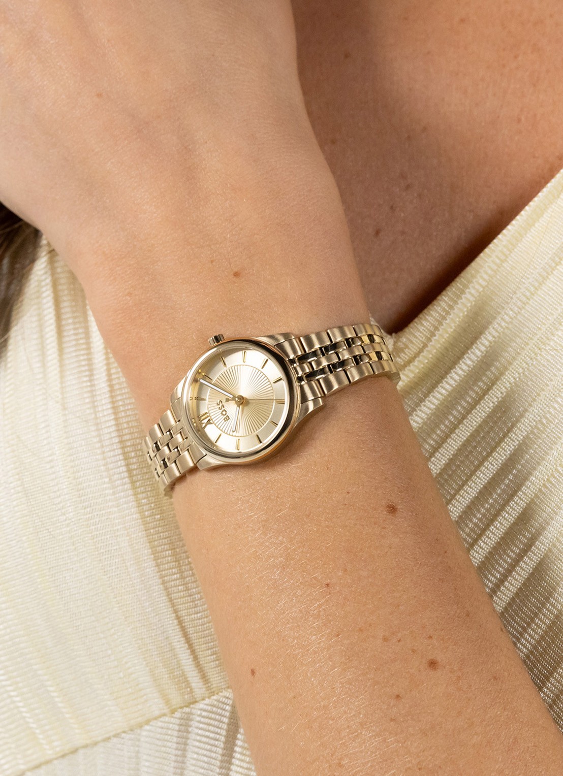 BOSS Graceful Mina horloge HB1502843 - voorkant 4 goud