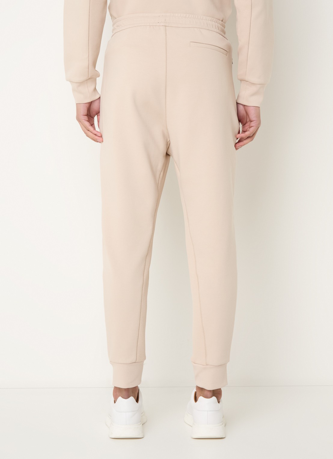 BOSS Hadiko tapered fit joggingbroek met logo - achterkant 5 beige