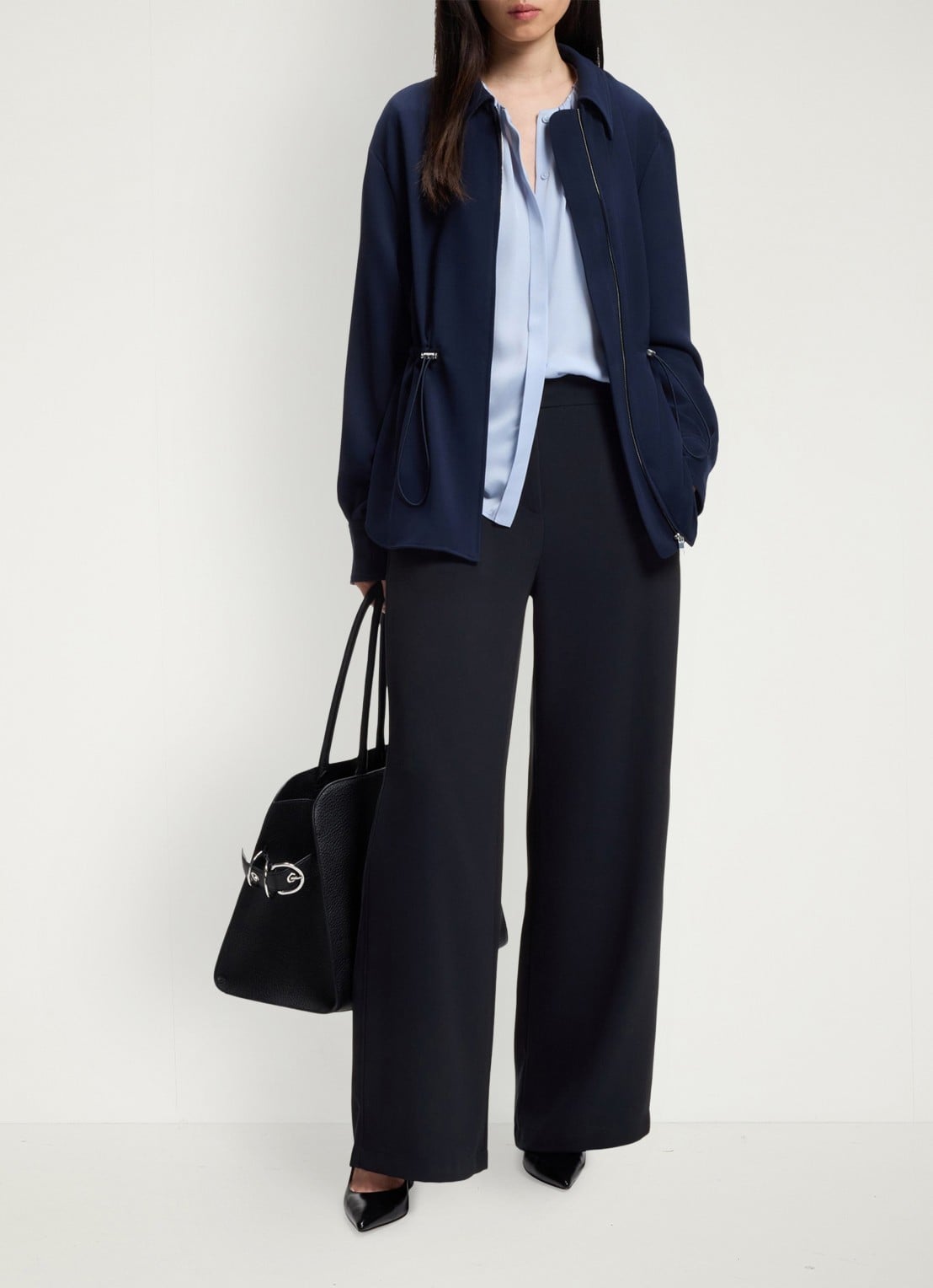 BOSS High waist wide fit pantalon met steekzakken - voorkant 6 dark blue-404 / blauw