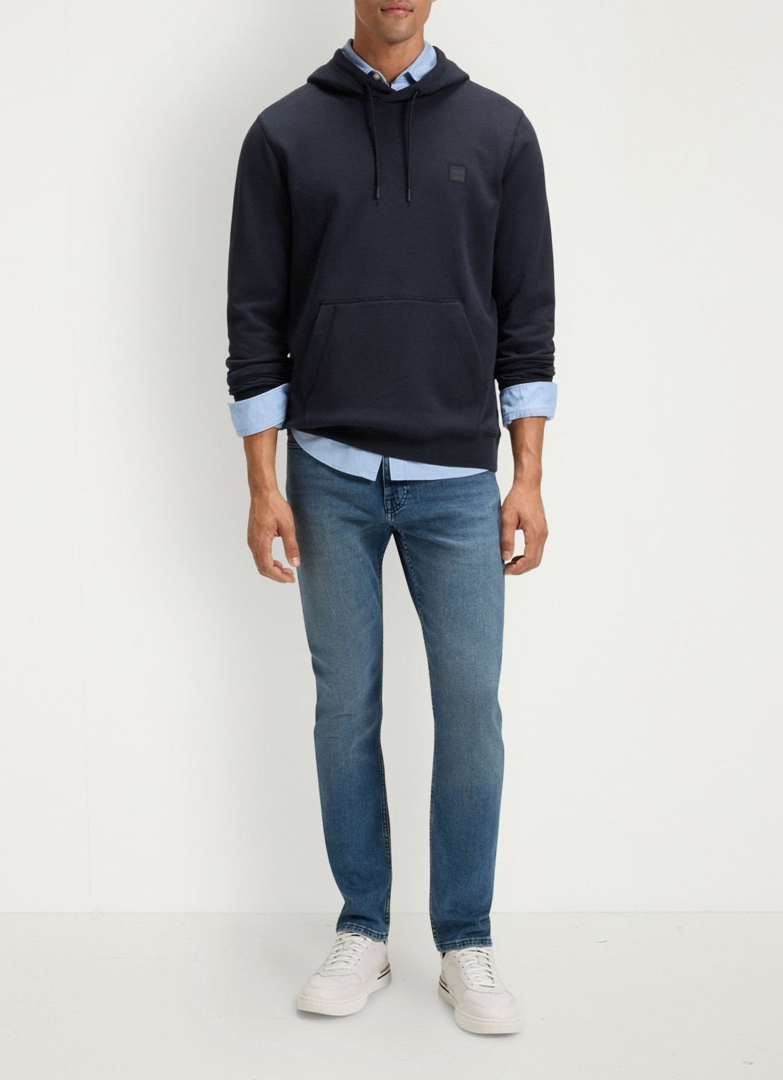 BOSS Hoodie van katoenen sweatstof met logopatch - voorkant 3 donkerblauw