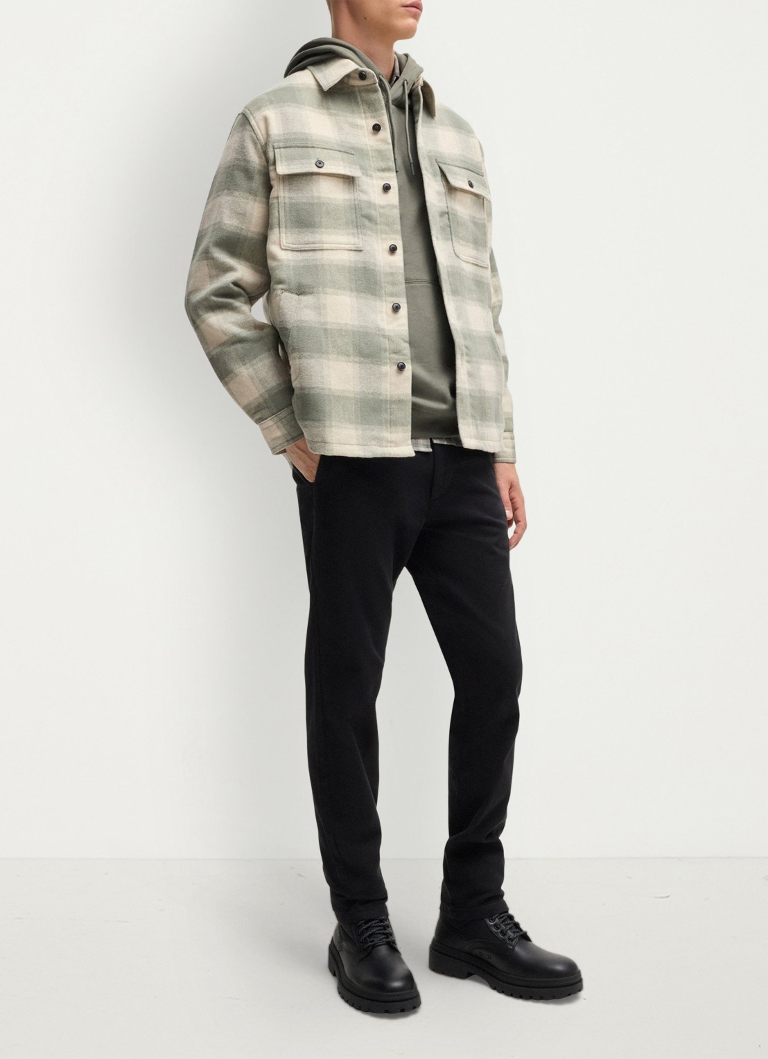 BOSS Hoodie van katoenen sweatstof met logopatch - voorkant 4 mosgroen