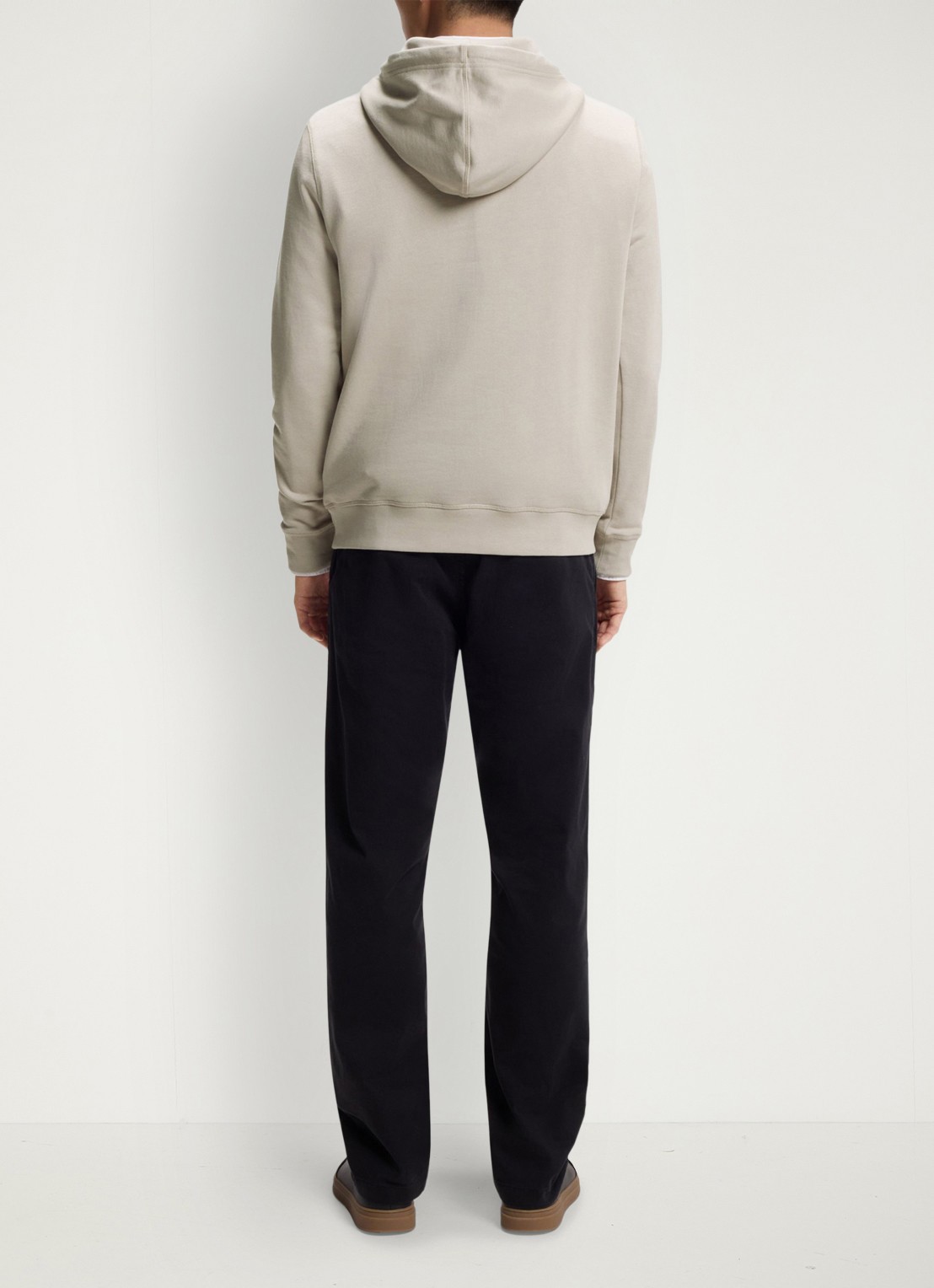 BOSS Hoodie van katoenen sweatstof met logopatch - achterkant taupe