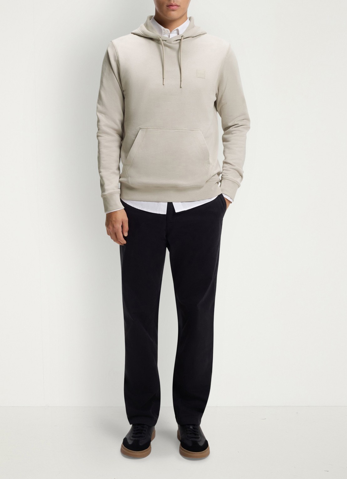 BOSS Hoodie van katoenen sweatstof met logopatch - voorkant 5 taupe