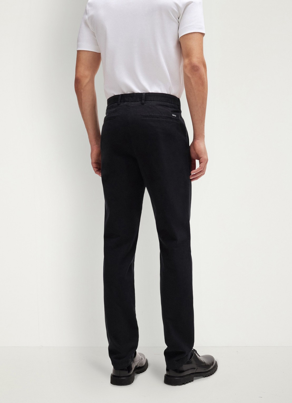 BOSS Kaito slim fit chino met steekzakken - achterkant zwart