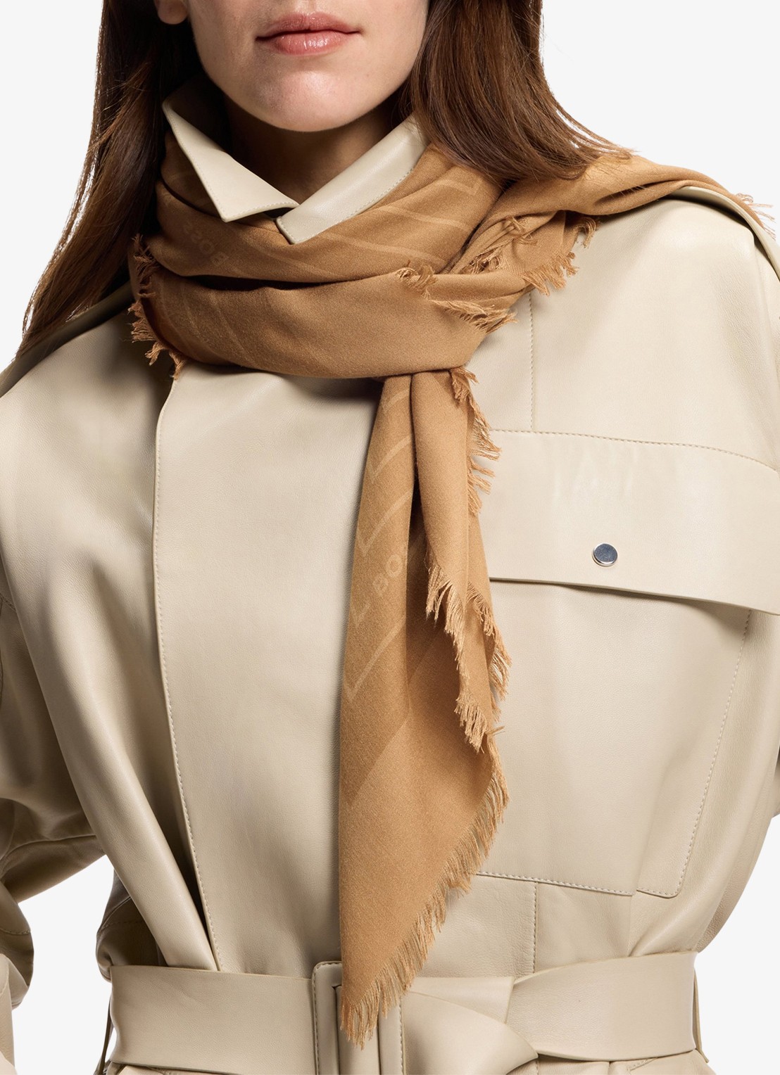 BOSS Laik sjaal in zijdeblend met logoprint 120 x 120 cm - voorkant 4 medium beige-260 / beige