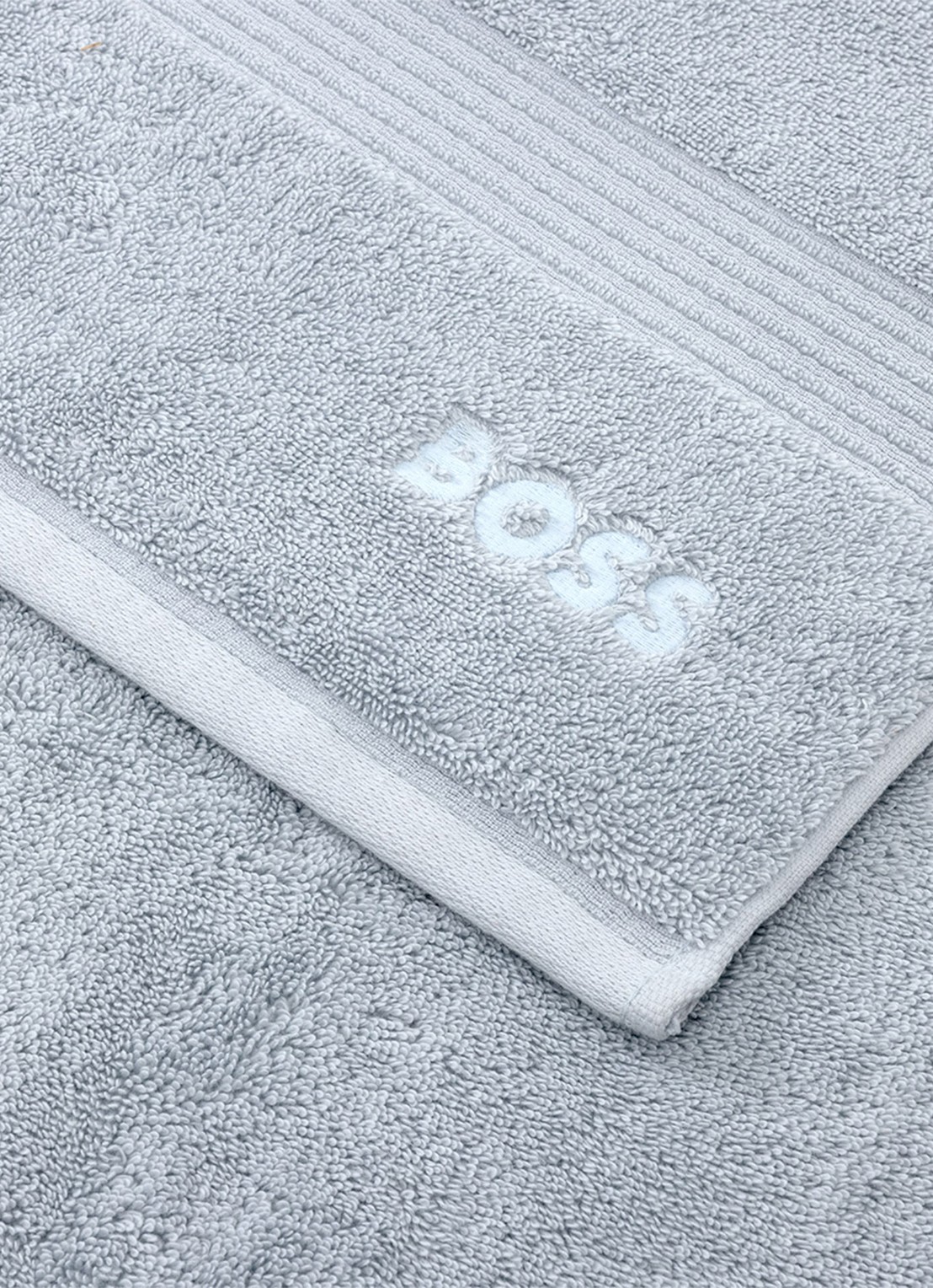 BOSS Loft badhanddoek - 700g/m² - 70 x 140 cm  - detail 3 lichtblauw