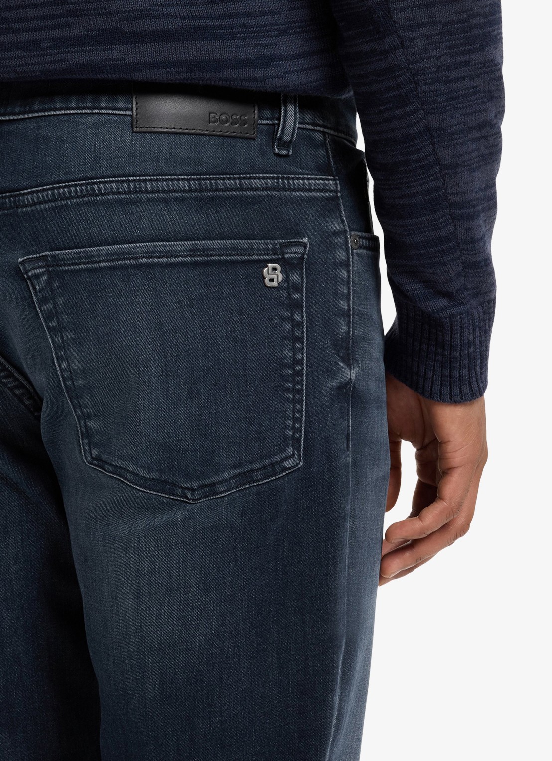BOSS Maine regular fit jeans met donkere wassing - detail 2 donkerblauw