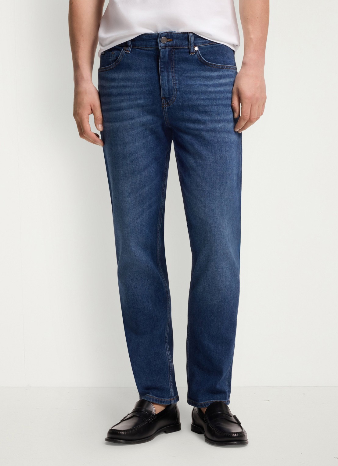 BOSS Maine regular fit jeans met donkere wassing - detail indigo