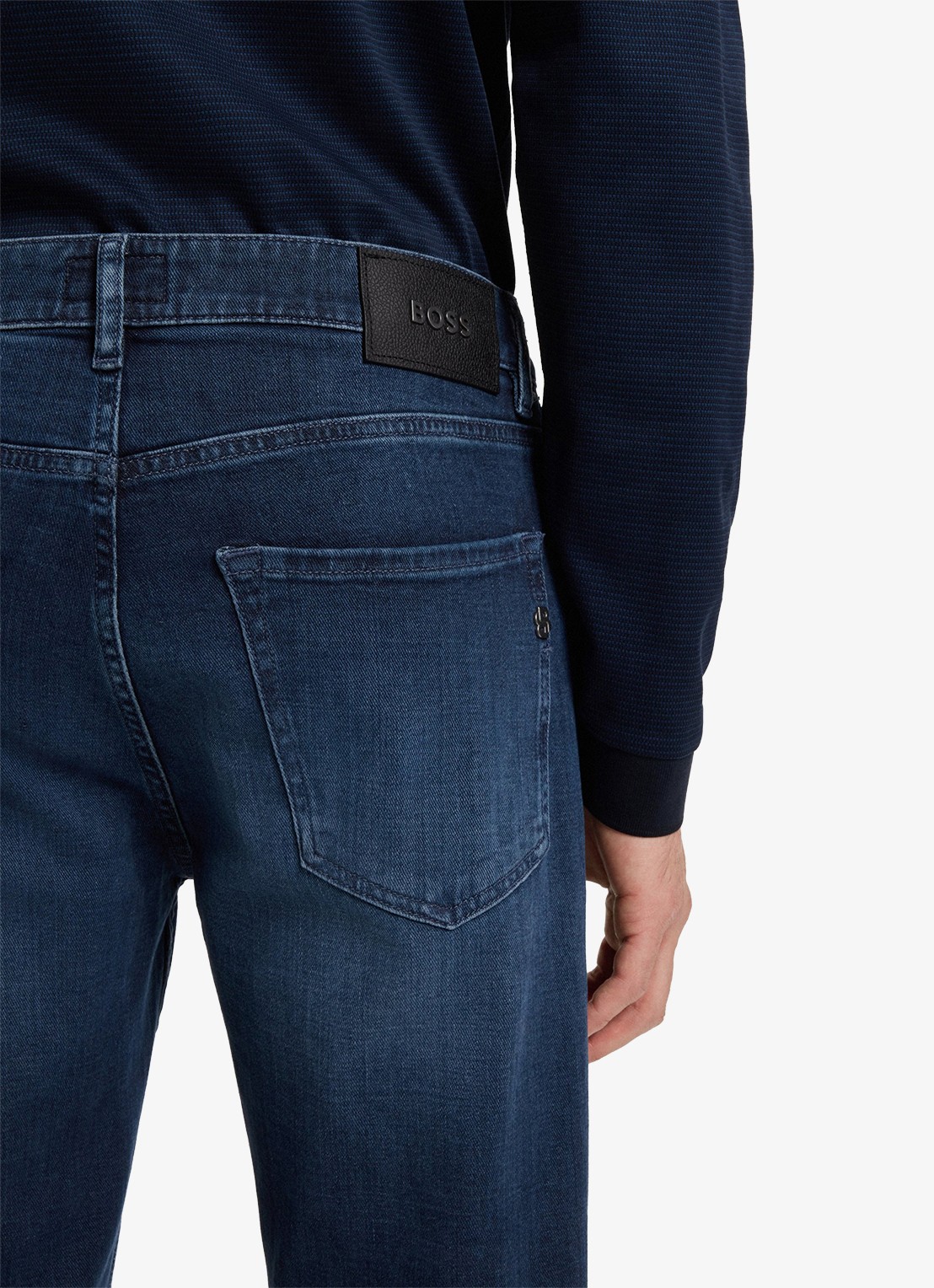 BOSS Maine straight leg jeans met donkere wassing - detail 3 indigo