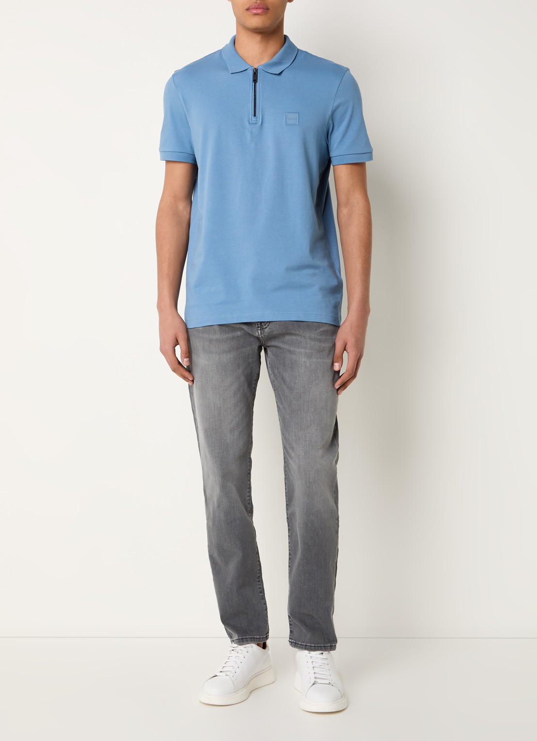 BOSS Maine tapered fit jeans met gekleurde wassing - voorkant 5 grijs