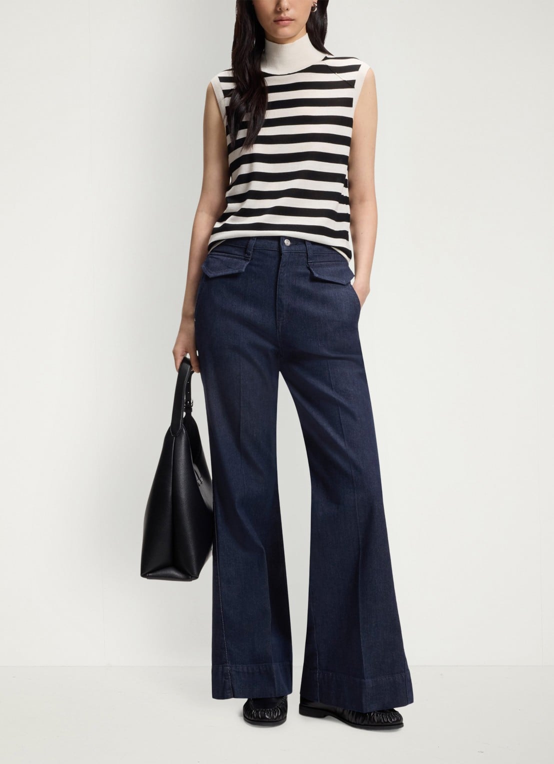 BOSS Mid waist flared jeans met stretch - voorkant 6 indigo