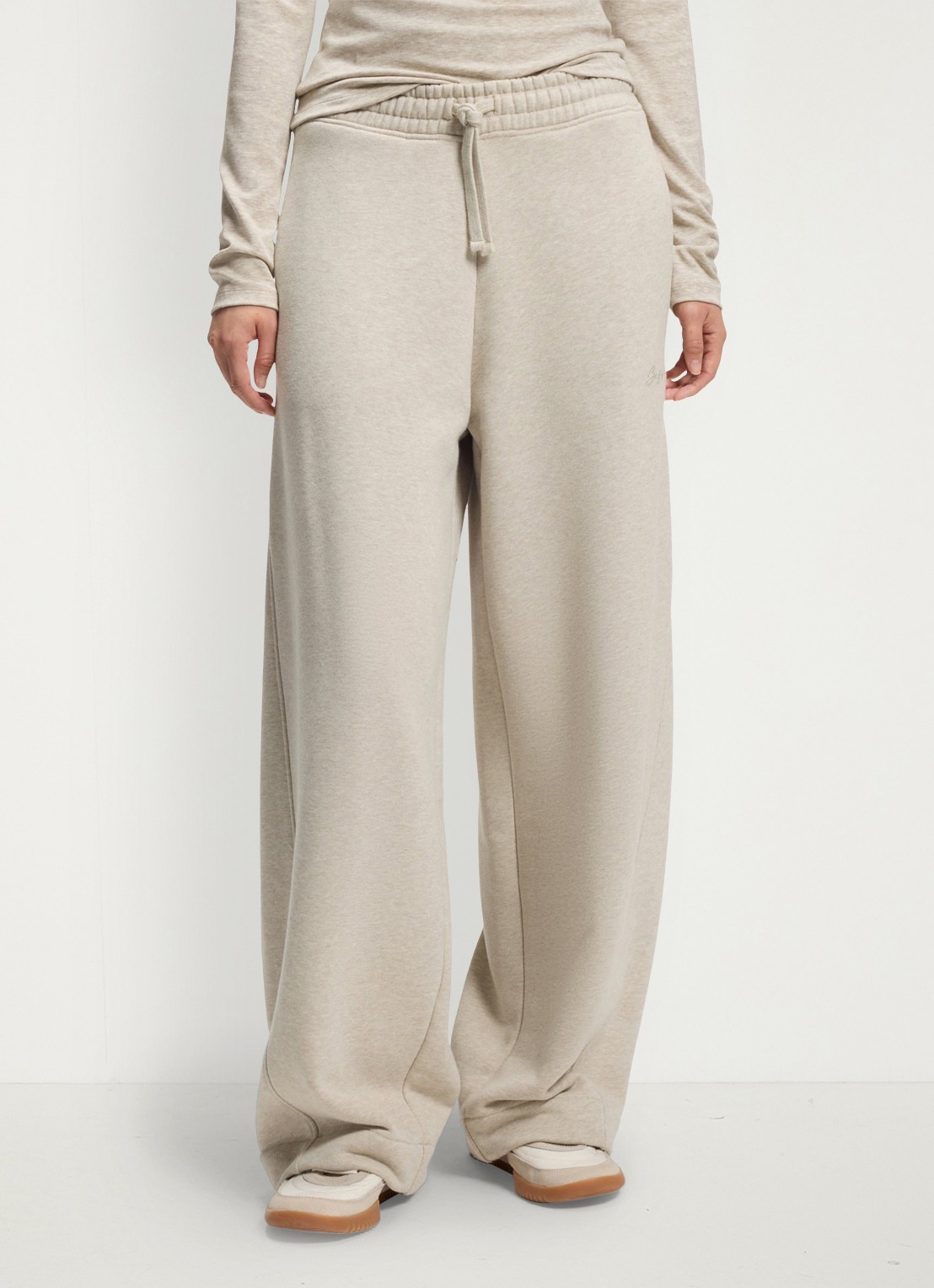 BOSS Mid waist wide fit joggingbroek met gemêleerd dessin - detail 3 dark beige-256 / beige