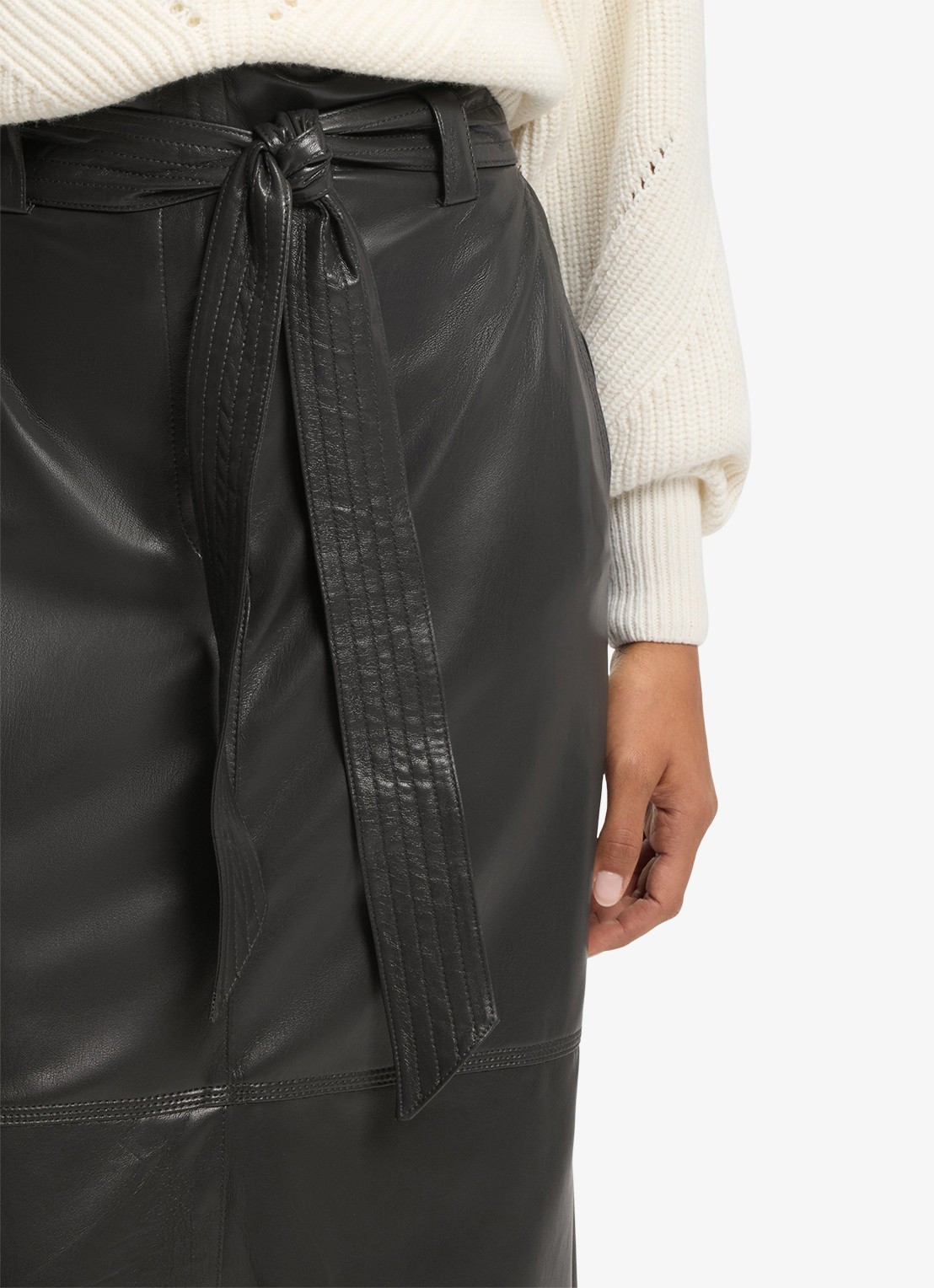 BOSS Midi rok van imitatieleer met strikceintuur - detail 2 donkergrijs