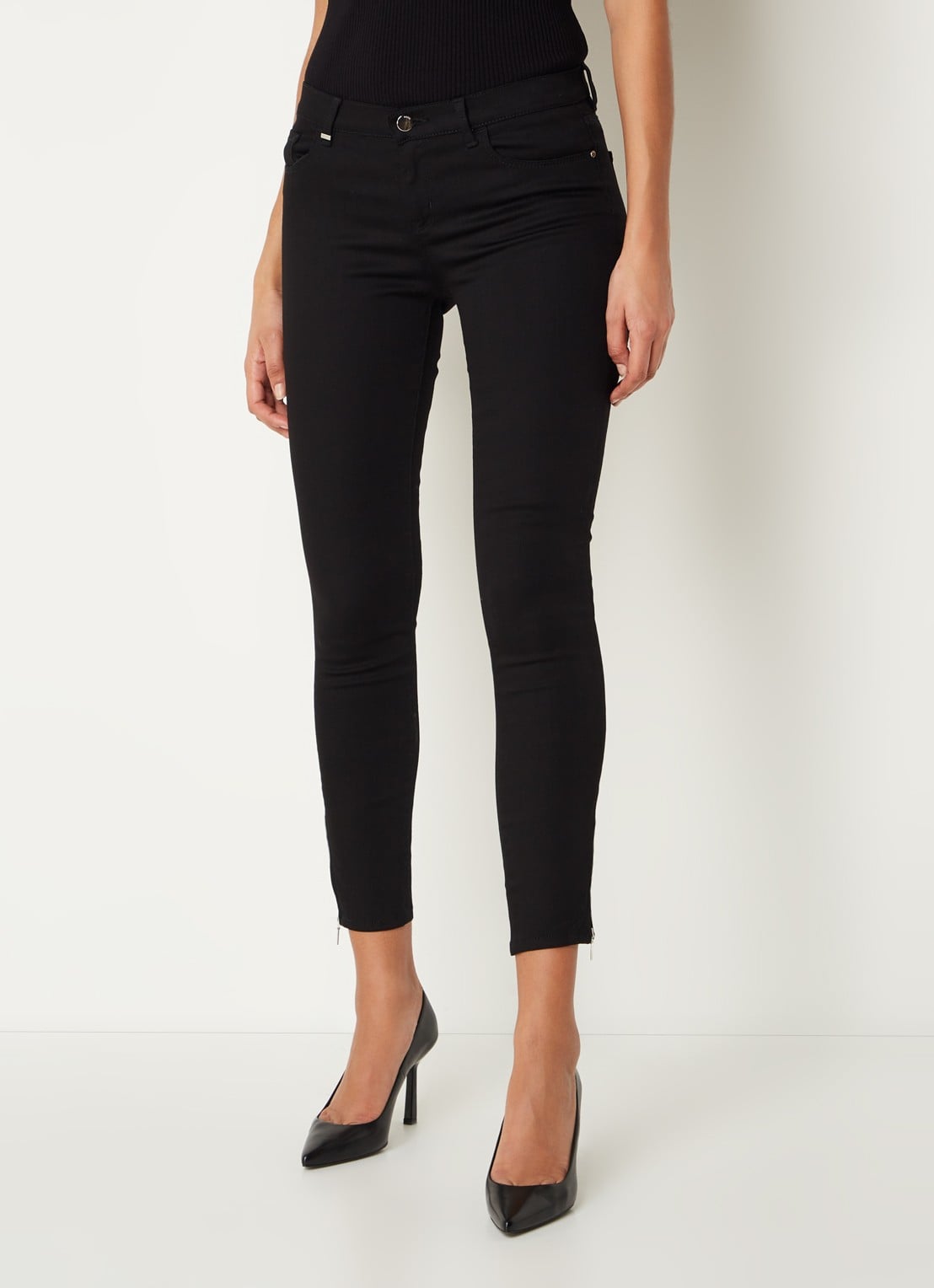 BOSS Nafice low waist cropped skinny jeans met gekleurde wassing - detail 4 zwart