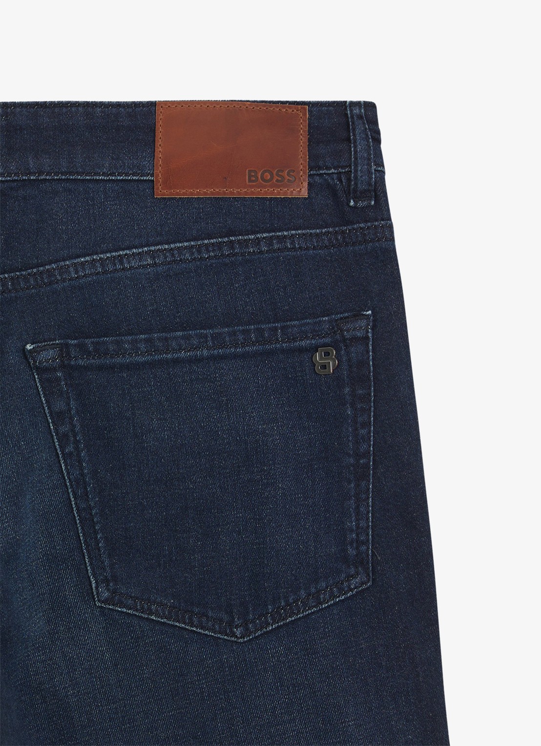 BOSS Onyx tapered jeans met donkere wassing - detail 3 indigo