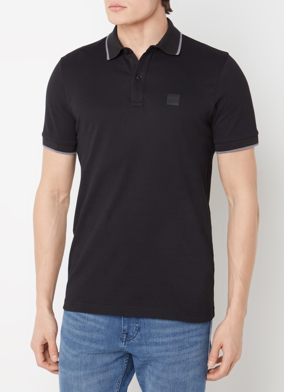 BOSS Passertip slim fit polo van piqué katoen met logo - detail zwart