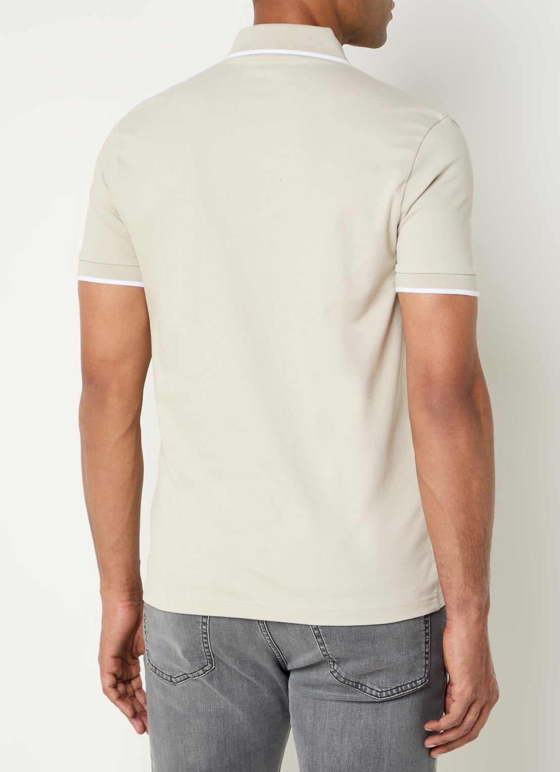 BOSS Passertip slim fit polo van piqué katoen met logo - achterkant zand