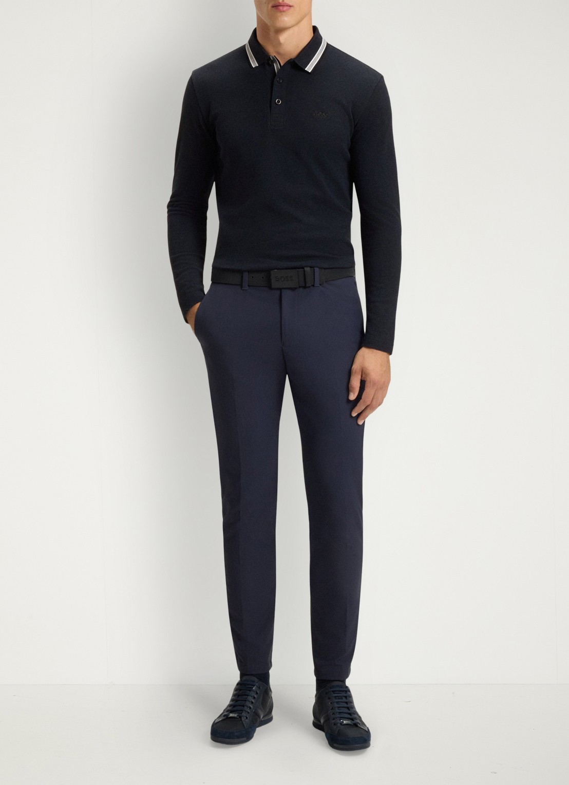 BOSS Polo van katoenpiqué met contrastlogo - voorkant 2 donkerblauw