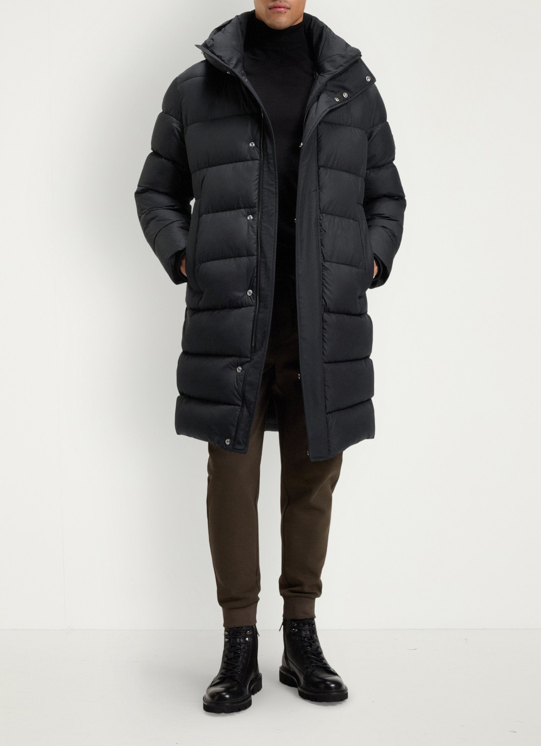 BOSS Puffer jas met capuchon - voorkant 2 zwart