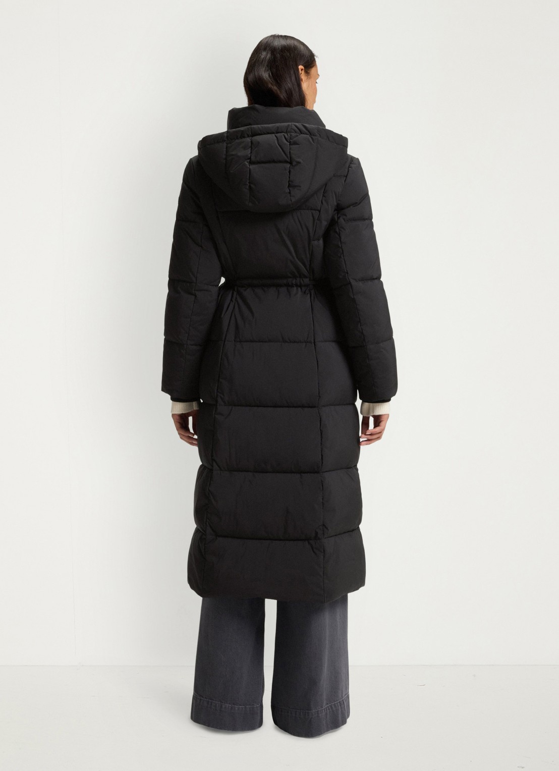BOSS Puffer jas met ceintuur - achterkant 6 zwart