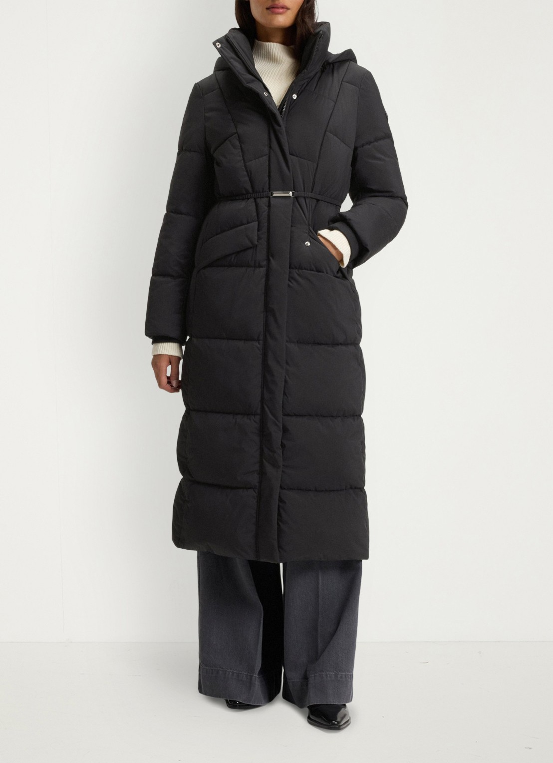 BOSS Puffer jas met ceintuur - detail 2 zwart