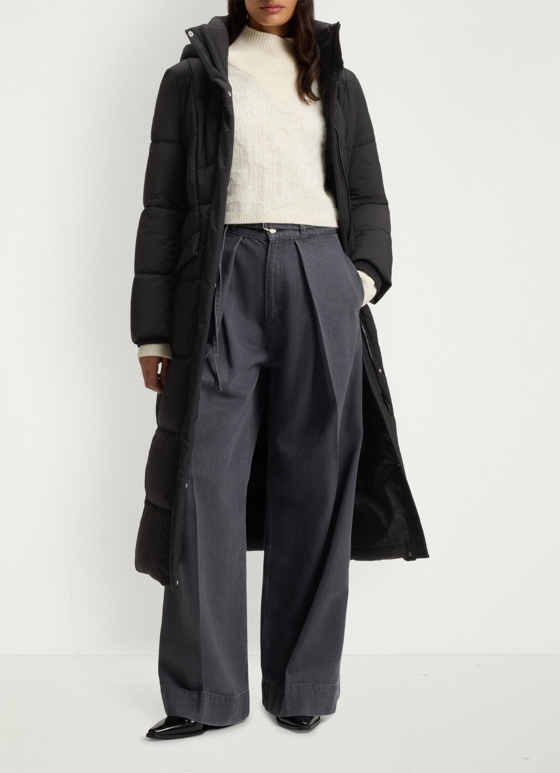 BOSS Puffer jas met ceintuur - detail 5 zwart