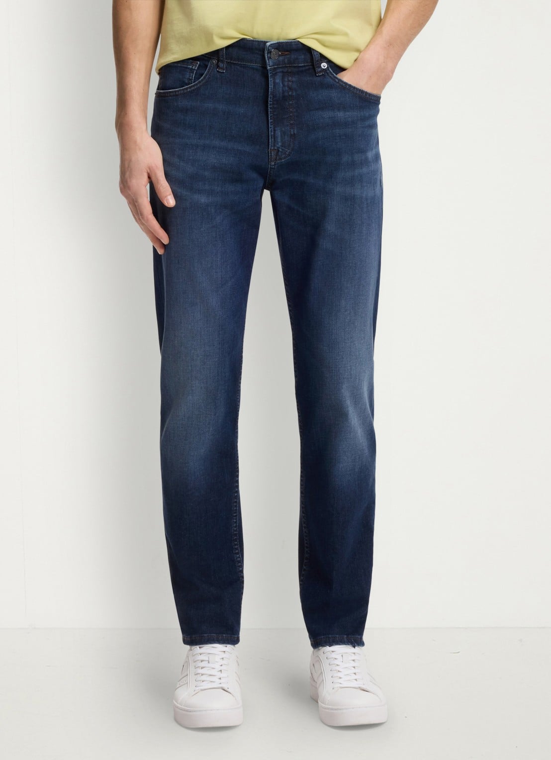 BOSS Re.Maine Bo regular fit jeans met medium wassing - detail medium blue-420 / blauw